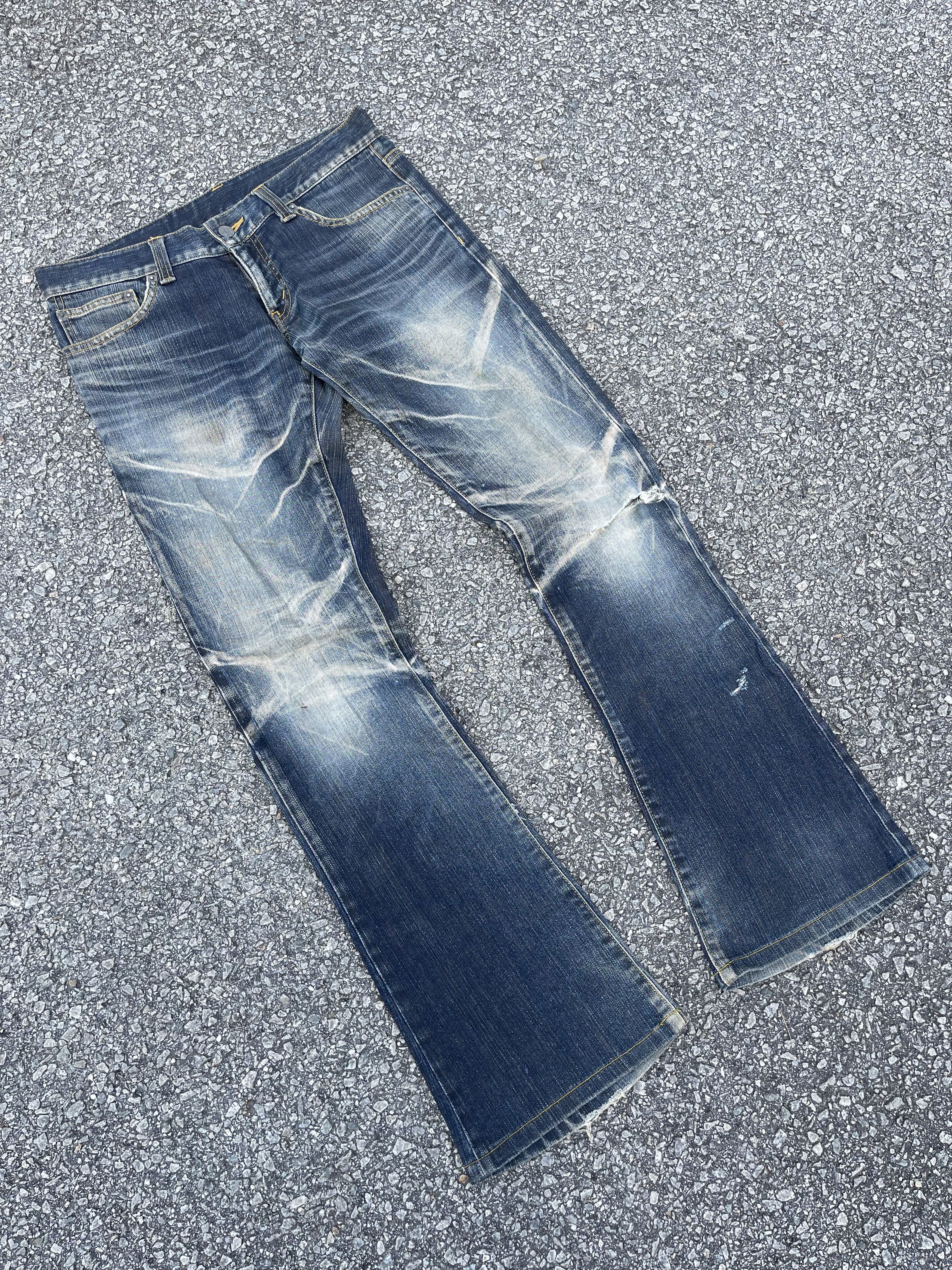 Beauty Beast × If Six Was Nine × Tornado Mart Tornado Mart Knee Ripped Super Flare Jeans Size US 32 / EU 48 - 2 Thumbnail