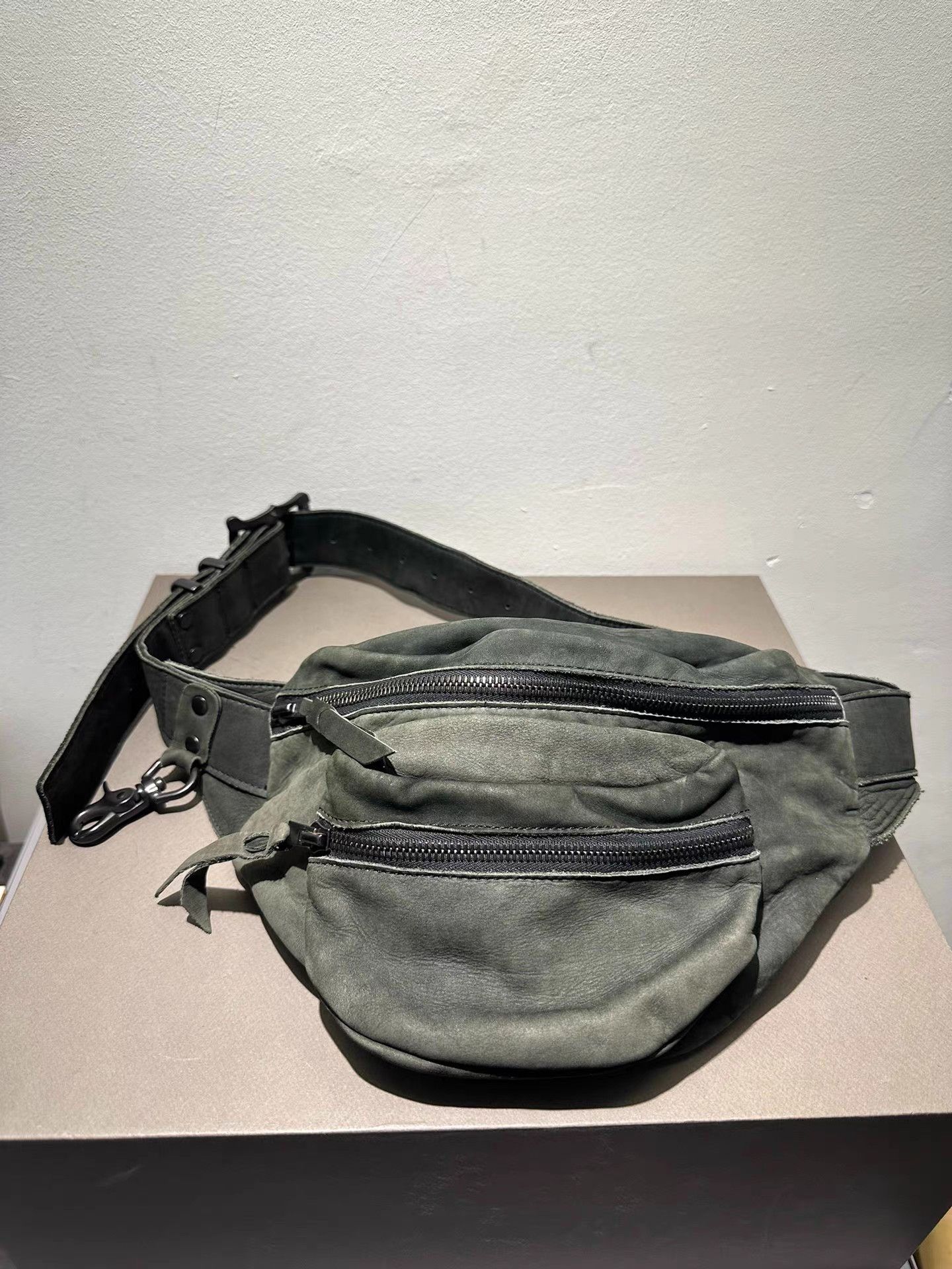 Number (N)ine Number (N)ine 07AW Suede Leather Belt Bag K20 Size ONE SIZE - 1 Thumbnail