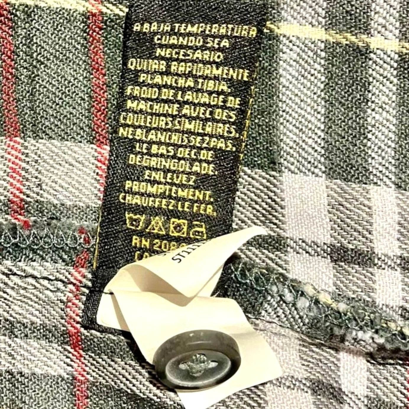 Vintage VINTAGE Stanley Plaid Flannel Shirt Gray Red Long Sleeve Button Up Mens Size L Size US L / EU 52-54 / 3 - 5 Thumbnail