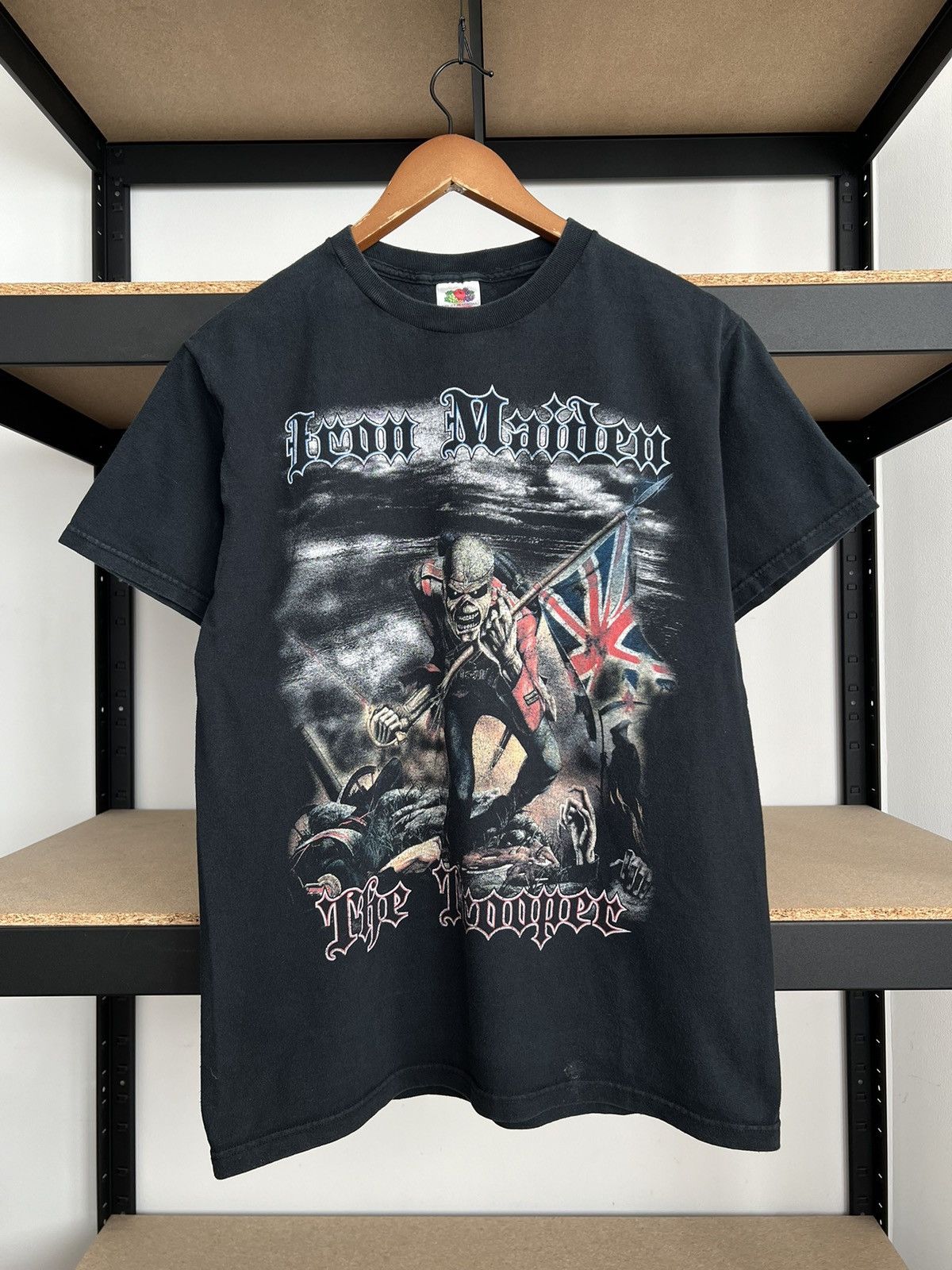 Band Tees Vintage 2000s Iron Maiden The Trooper England Black T-shirt Size US M / EU 48-50 / 2 - 3 Thumbnail