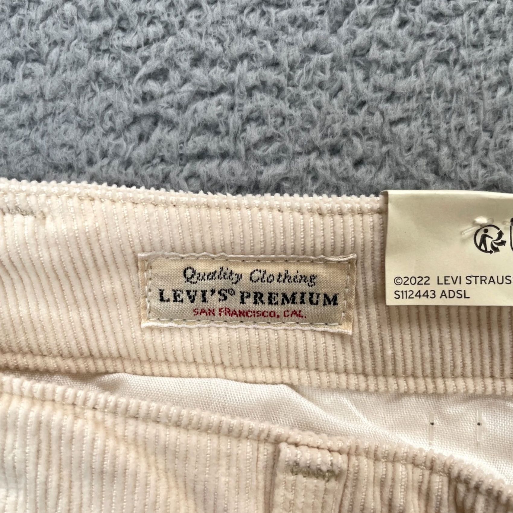 Levi's Levi's Pants Womens Beige Corduroy Cotton Mid Rise Baggy Wide Leg y2k 90s 36x31 Size 25" / US 0 / IT 36 - 3 Thumbnail