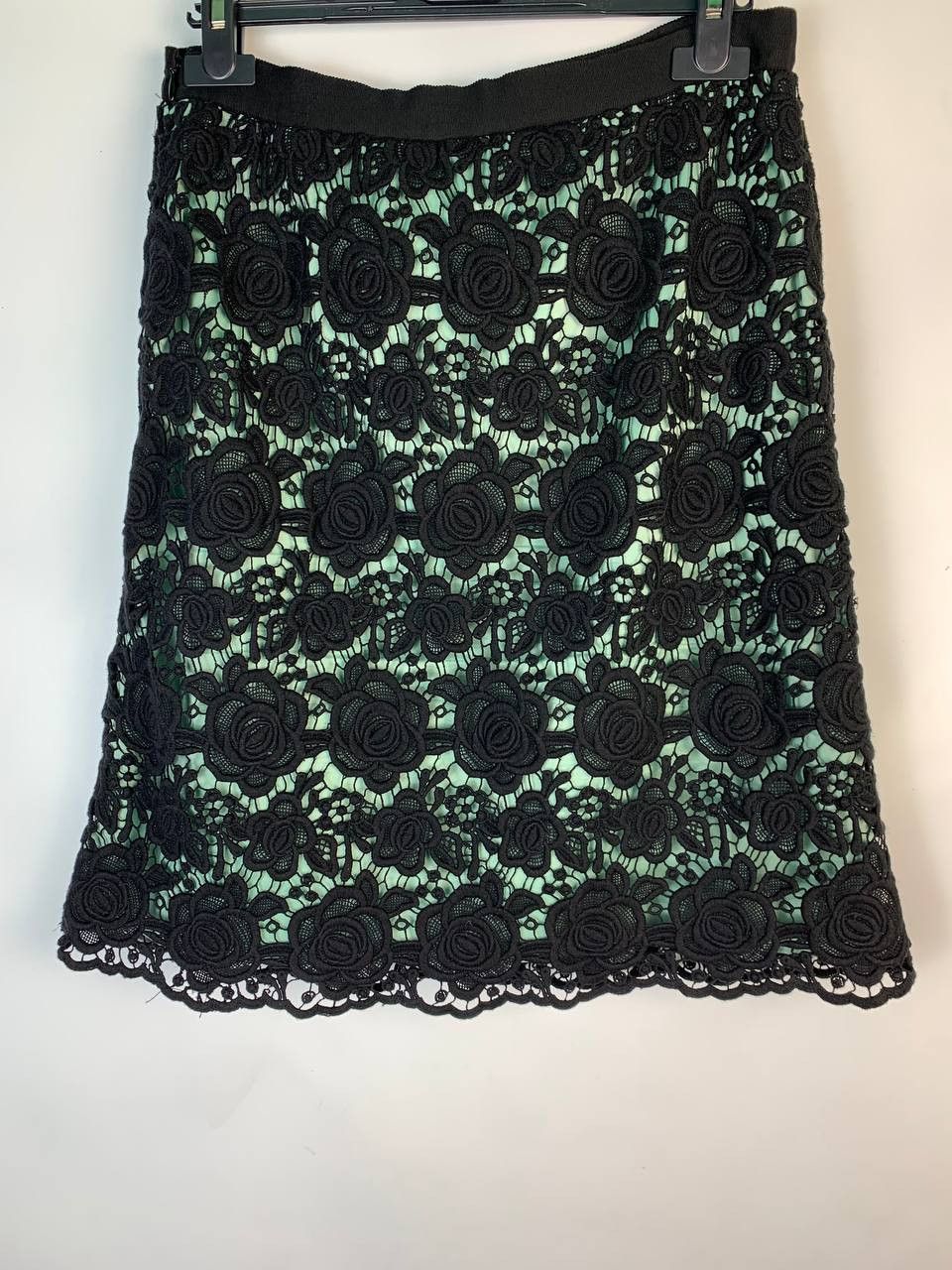 Other Karen Millen Skirt Black Lace Lined Size US 6 Size 28" / US 6 / IT 42 - 3 Thumbnail