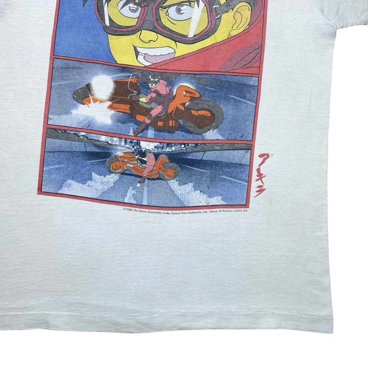 Other Vintage 1988 Akira Kaneda Biker Fashion Victim Anime T-Shirt Size US L / EU 52-54 / 3 - 13 Thumbnail