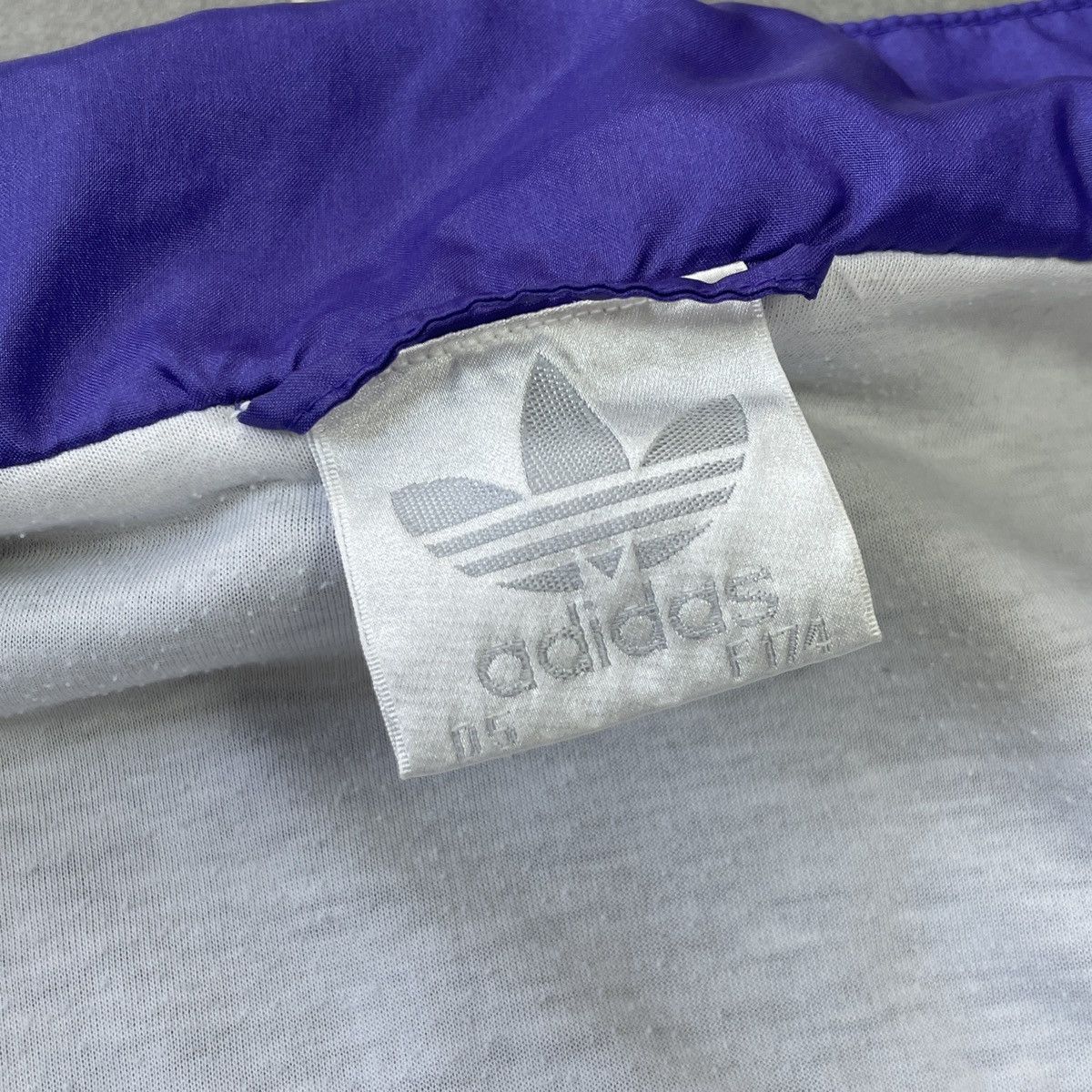Adidas × Vintage Vintage Adidas Nylon Track Jacket Size M Size US M / EU 48-50 / 2 - 15 Thumbnail
