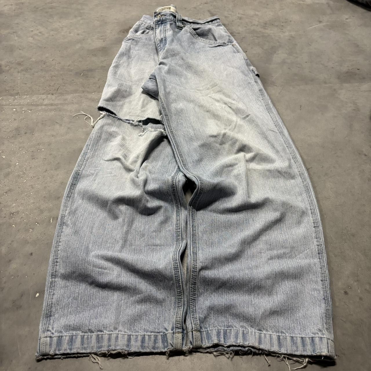 Japanese Brand × Vintage Crazy Vintage Y2K/2000s Baggy Light Wash Distressed Skater Carpenter Denim Jeans! Size US 31 - 3 Thumbnail