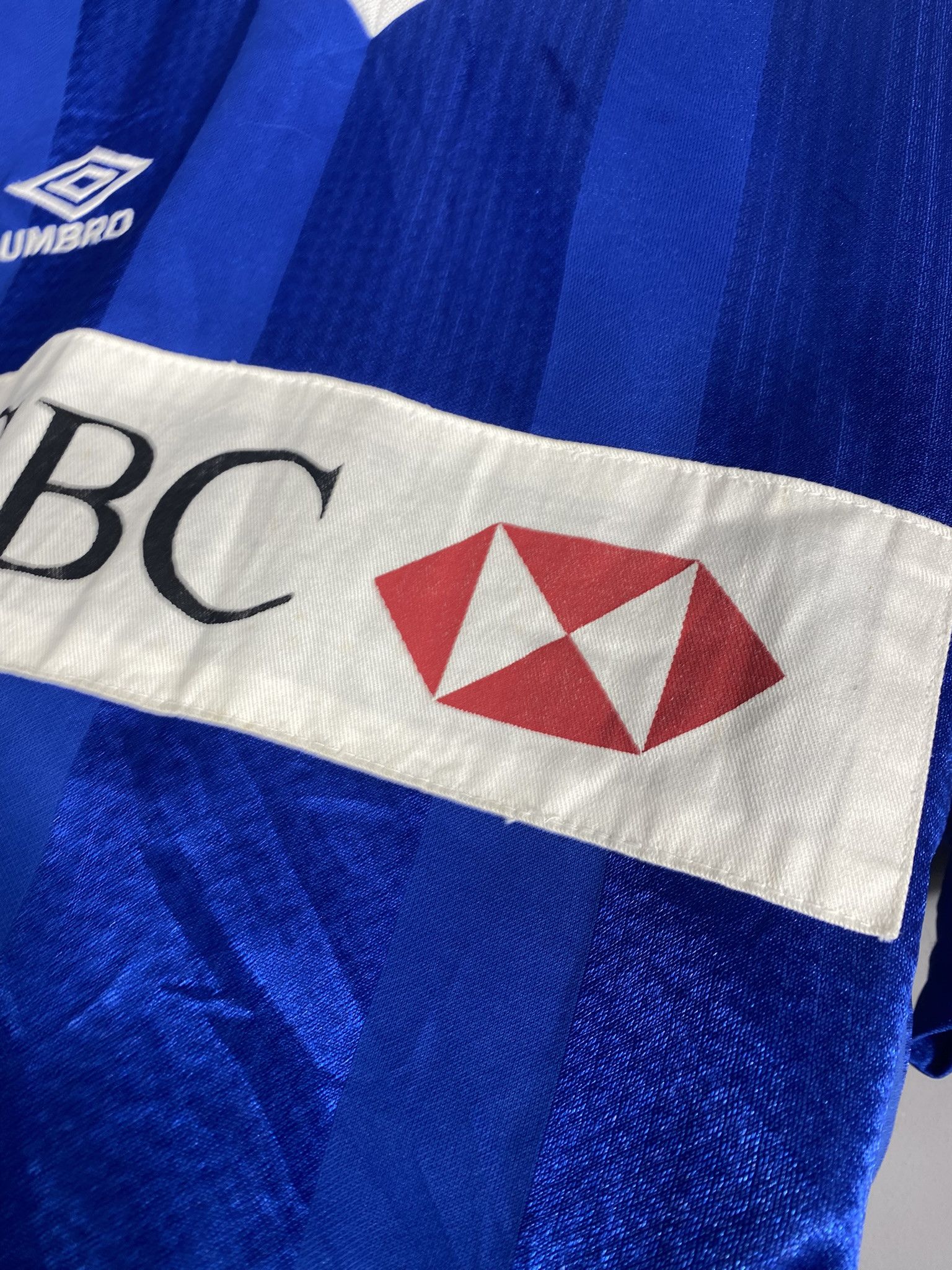 Other Umbro Jersey Football Soccer T-Shirt Polo 1990 HSBC Bank Size US M / EU 48-50 / 2 - 3 Thumbnail