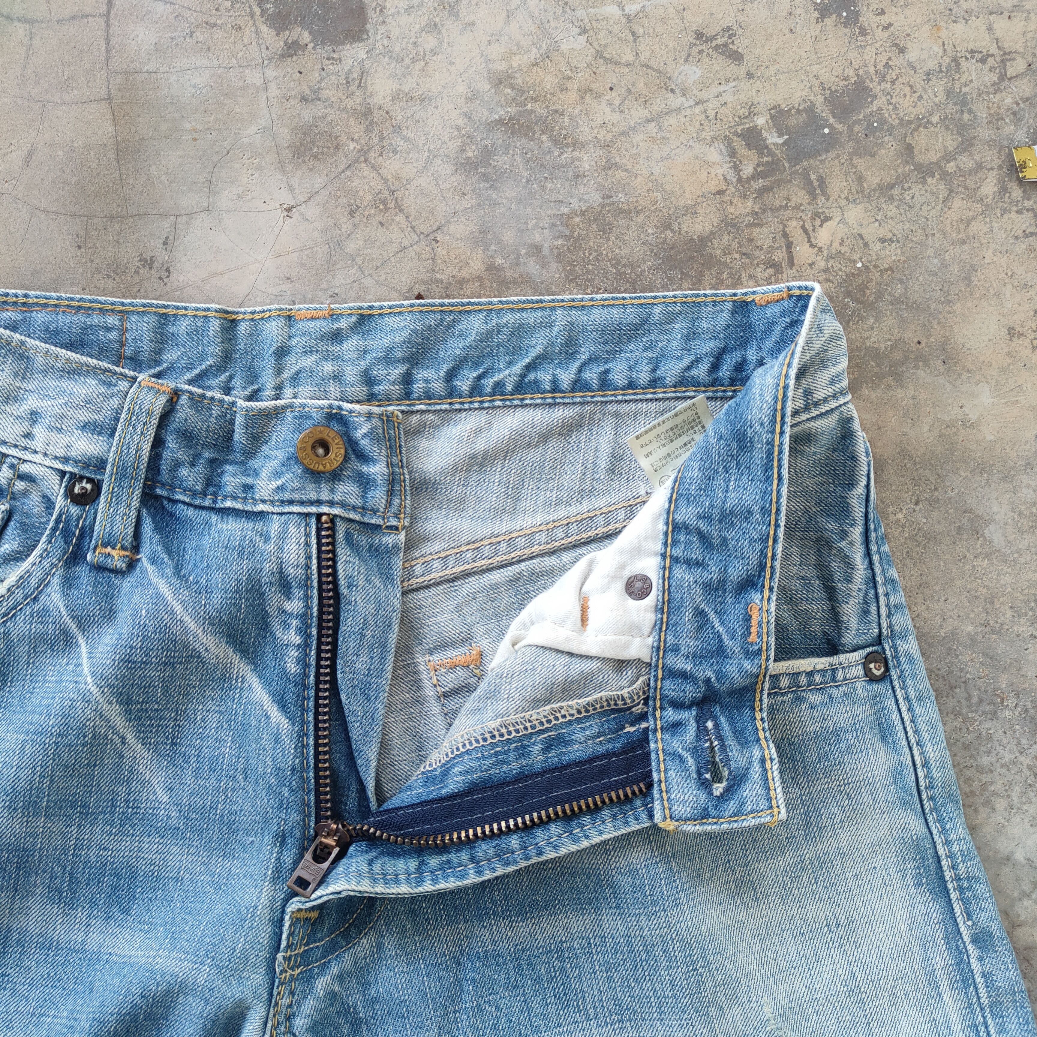 Levi's Vintage Clothing W29 VINTAGE LEVI'S 502 FADED DISTRESSED JEANS DENIM PANTS Size US 29 - 7 Thumbnail