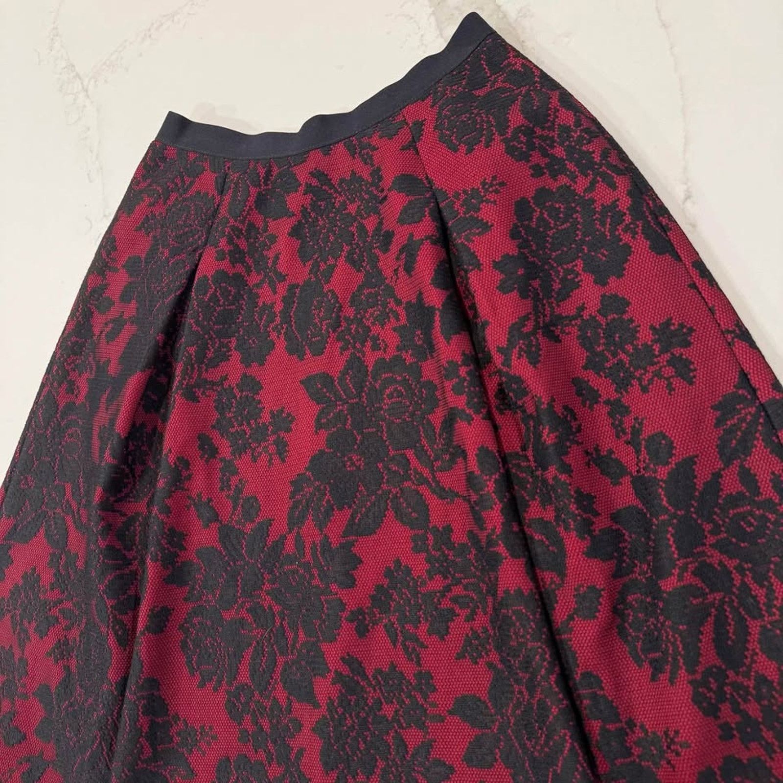 White House Black Market White House Black Market Pleated ALine Midi Skirt Womens 00 Size 24" / US 00 / IT 34 - 2 Thumbnail