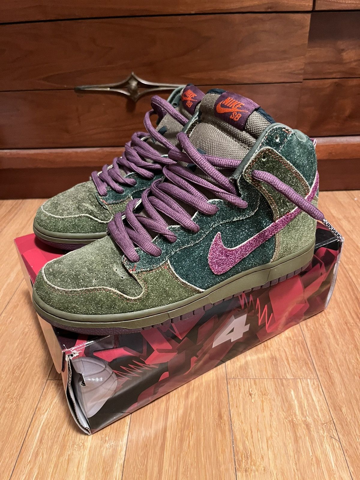Nike SB DUNK "SKUNKS" Size US 8 / EU 41 - 2 Thumbnail