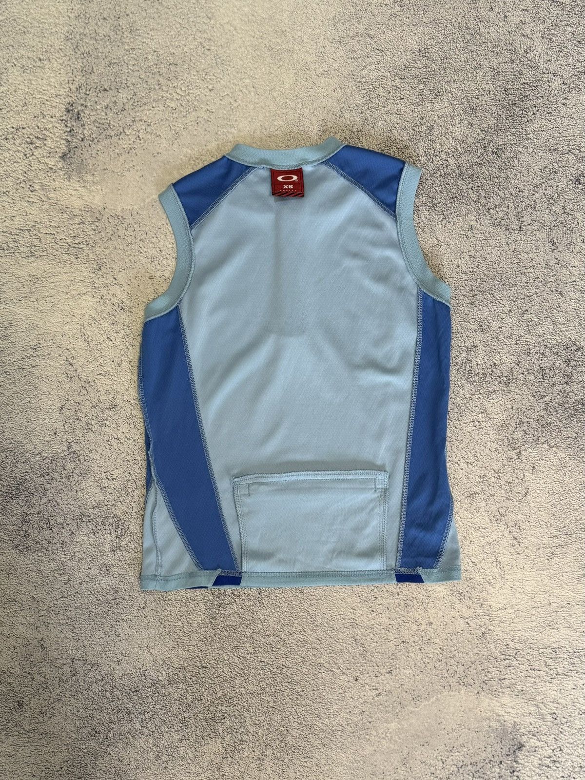 Oakley Vintage Oakley Cycling Jersey Womens XS Sleeveless 1/4 Zip Size XS / US 0-2 / IT 36-38 - 13 Thumbnail