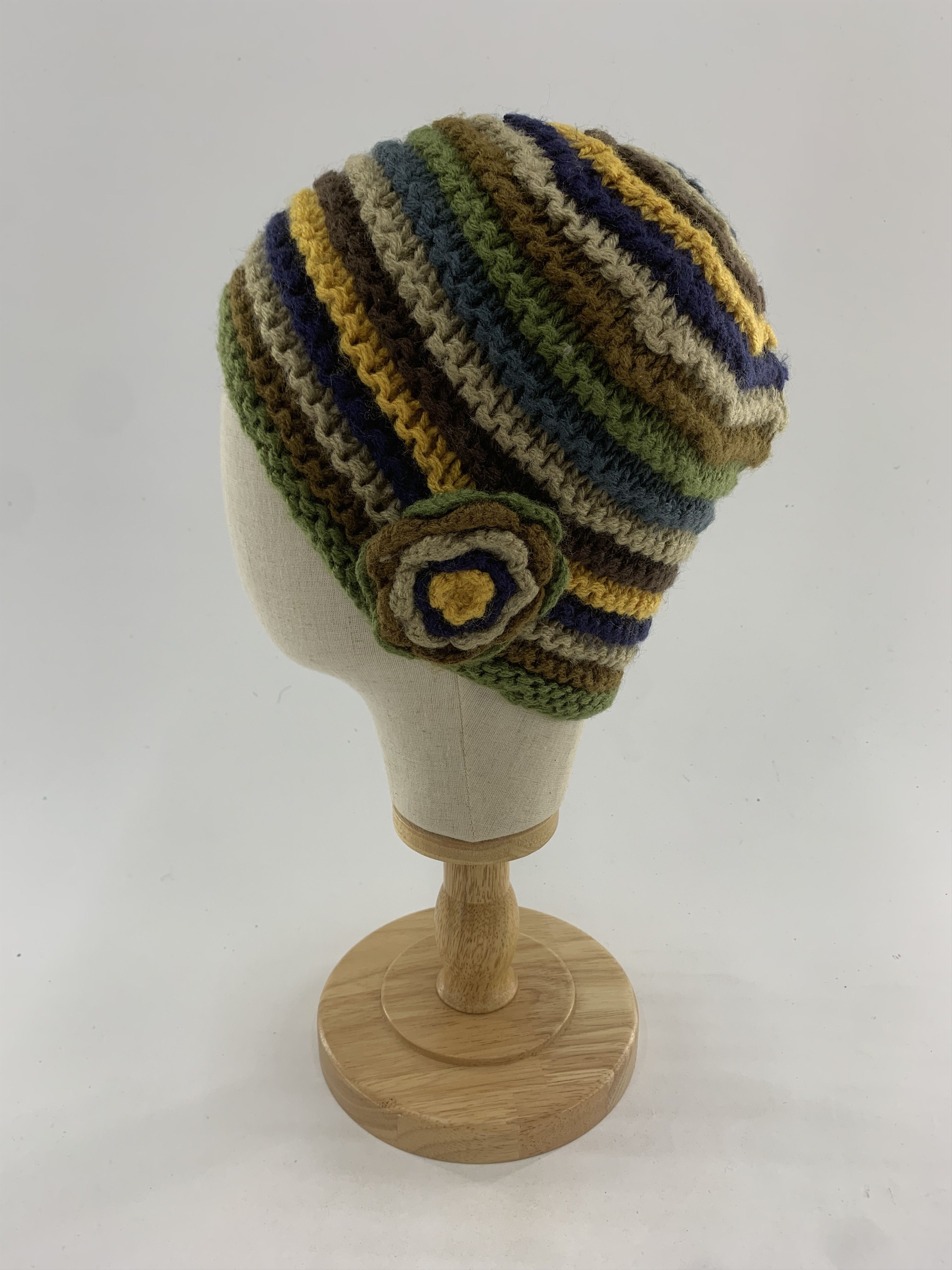 image of Vintage Maniso Beanie Hat Snowcap, Women's