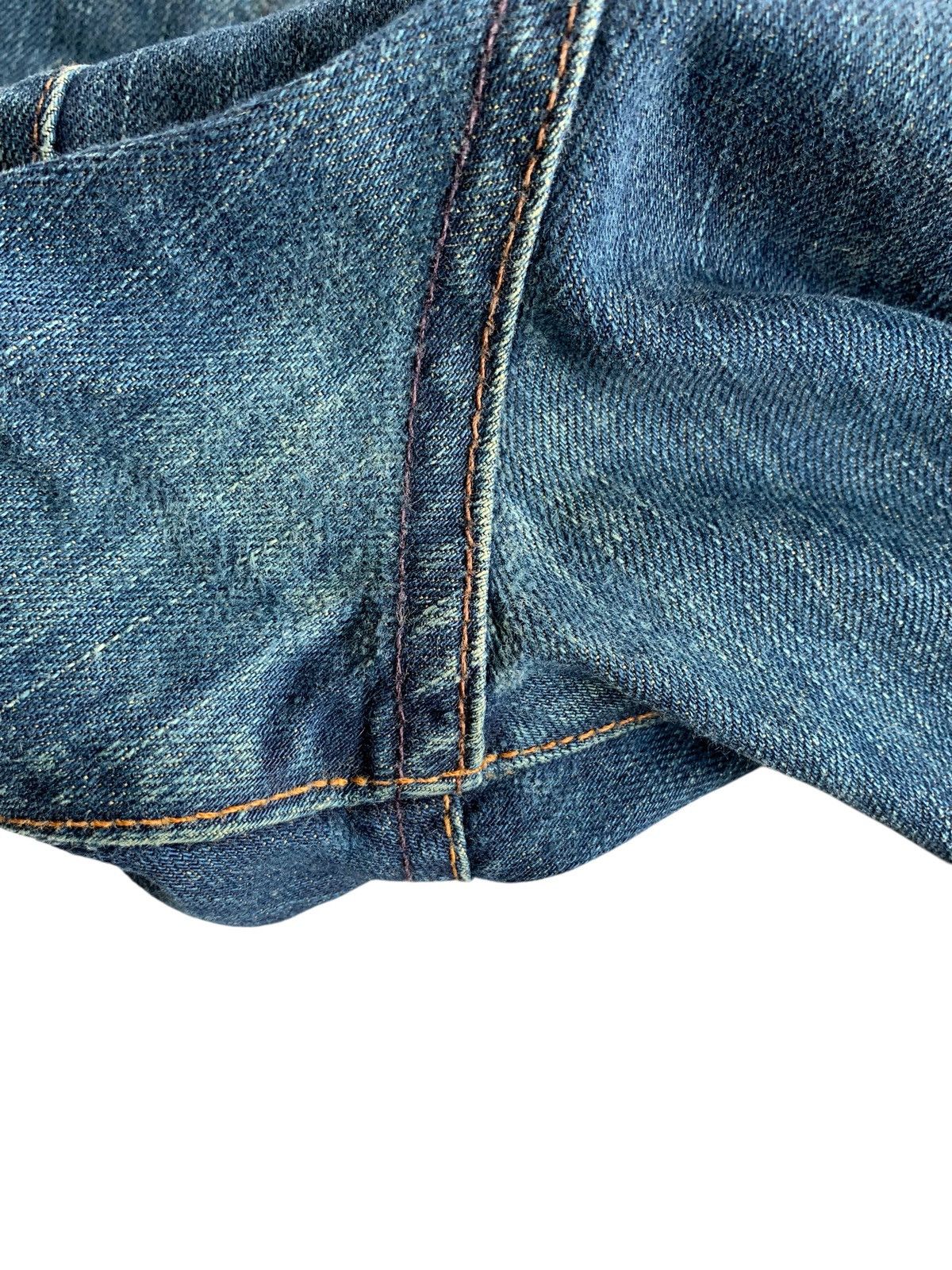 Armani Exchange VINTAGE AX ARMANI EXCHANGE SELVEDGE USA FADED DENIM Size US 37 - 21 Thumbnail