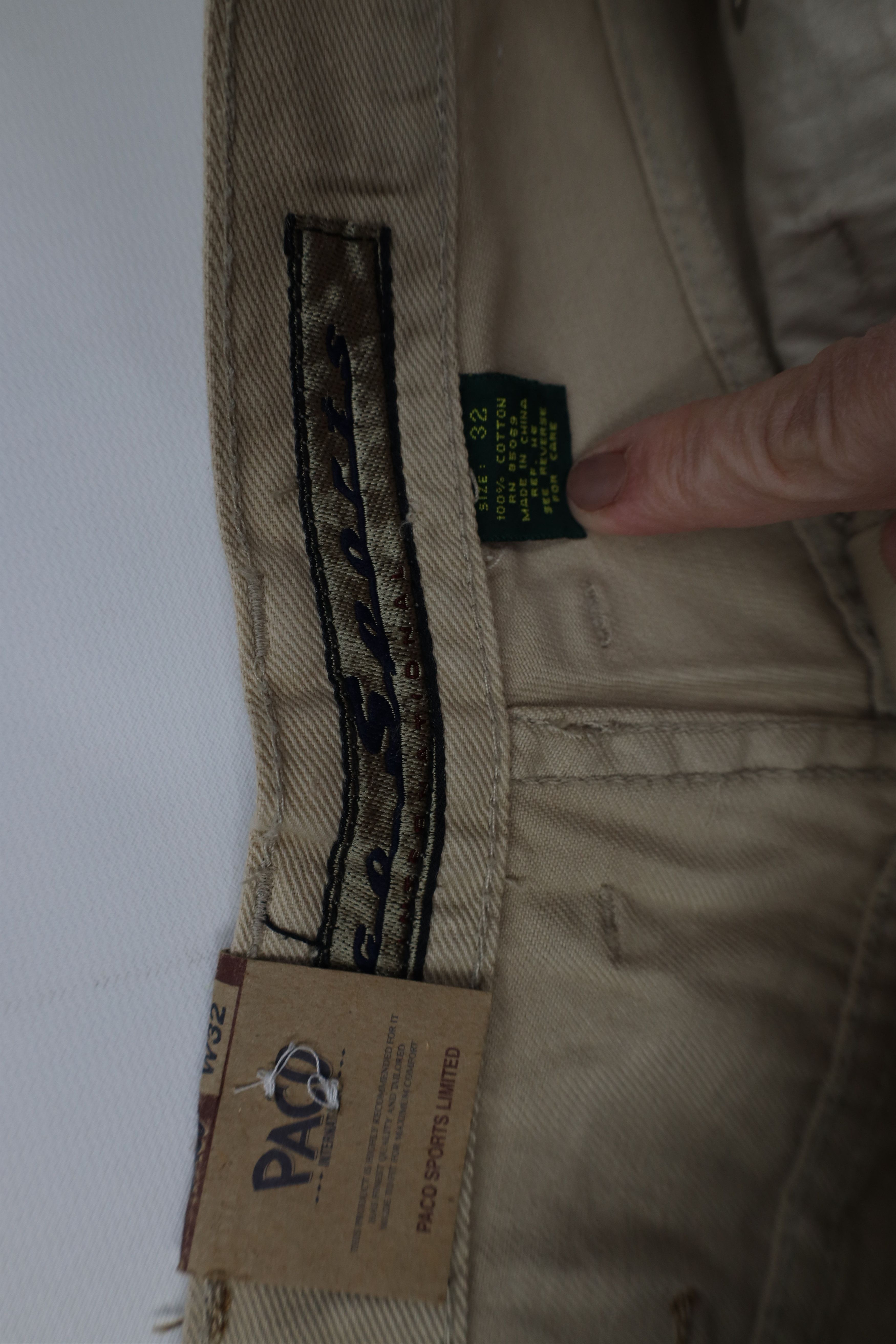 Vintage Deadstock Vintage 90s Paco Hip Hop Denim Jean Shorts Tan Size US 32 / EU 48 - 8 Thumbnail