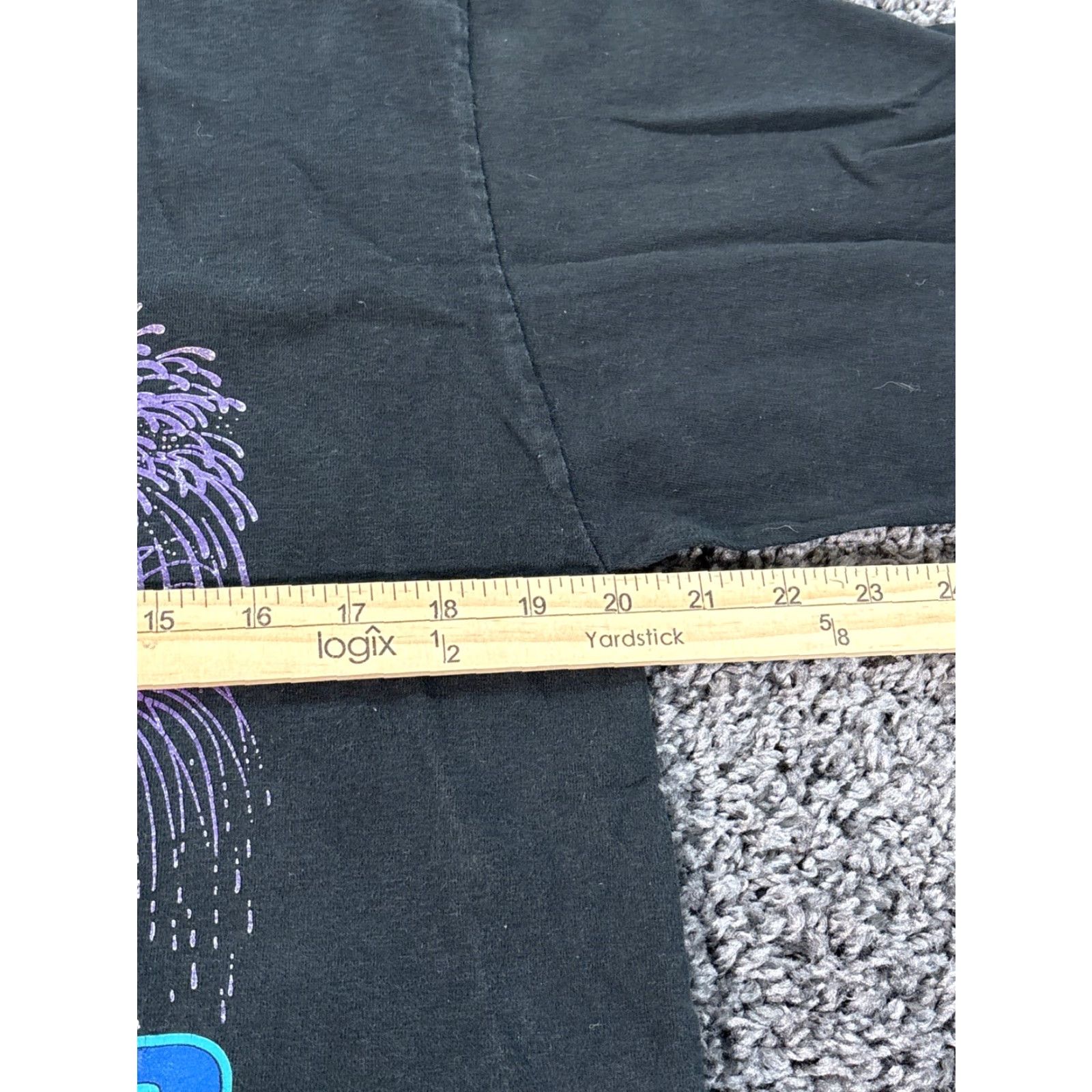 Jerzees VINTAGE SeaWorld 90s Black T-Shirt Jerzees Men’s Large Short Sleeve Crew Neck Graphic Print logo Shamu United States Made in USA Cotton Knit Size US L / EU 52-54 / 3 - 3 Thumbnail