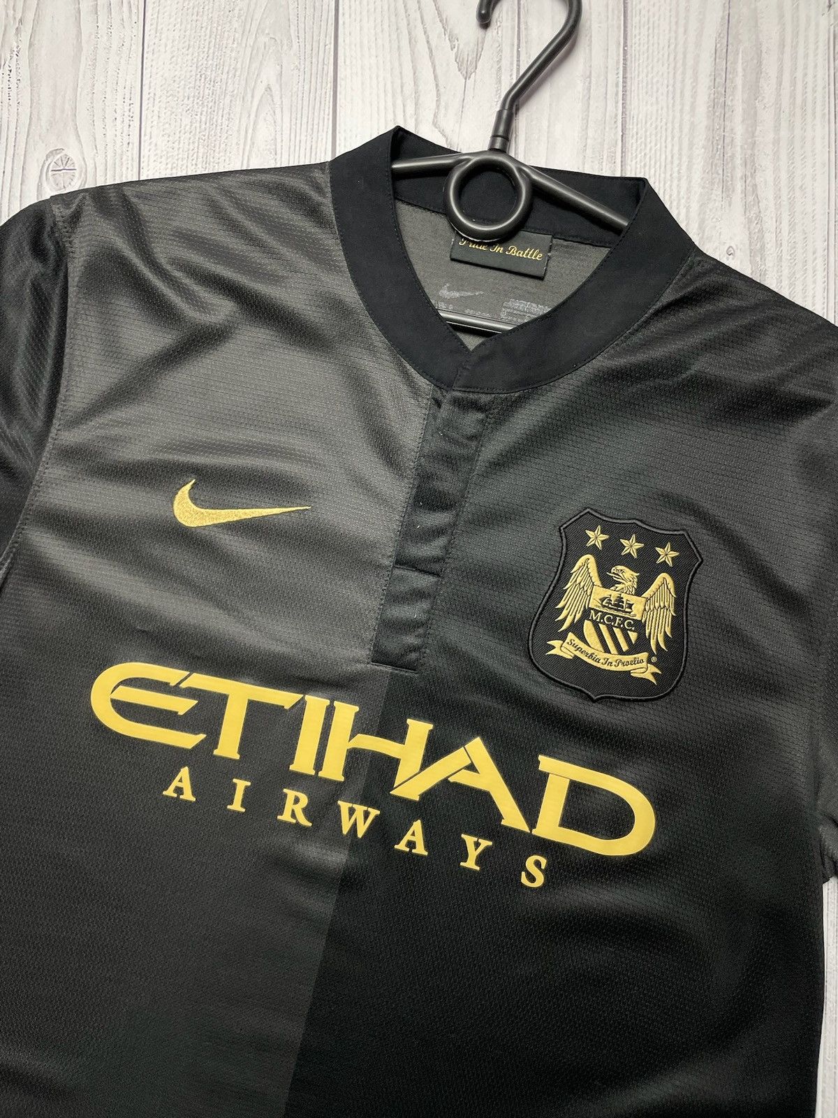 Vintage Vintage Nike Manchester City soccer jersey Size M Black Size US M / EU 48-50 / 2 - 2 Thumbnail