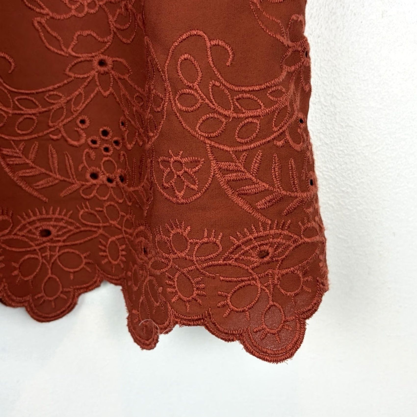 Loft LOFT Embroidered Mini Skirt Womens M Orange Elastic Waist Scalloped Hem Short Bohemian Flower Retro Pattern Size 32" / US 10 / IT 46 - 4 Thumbnail