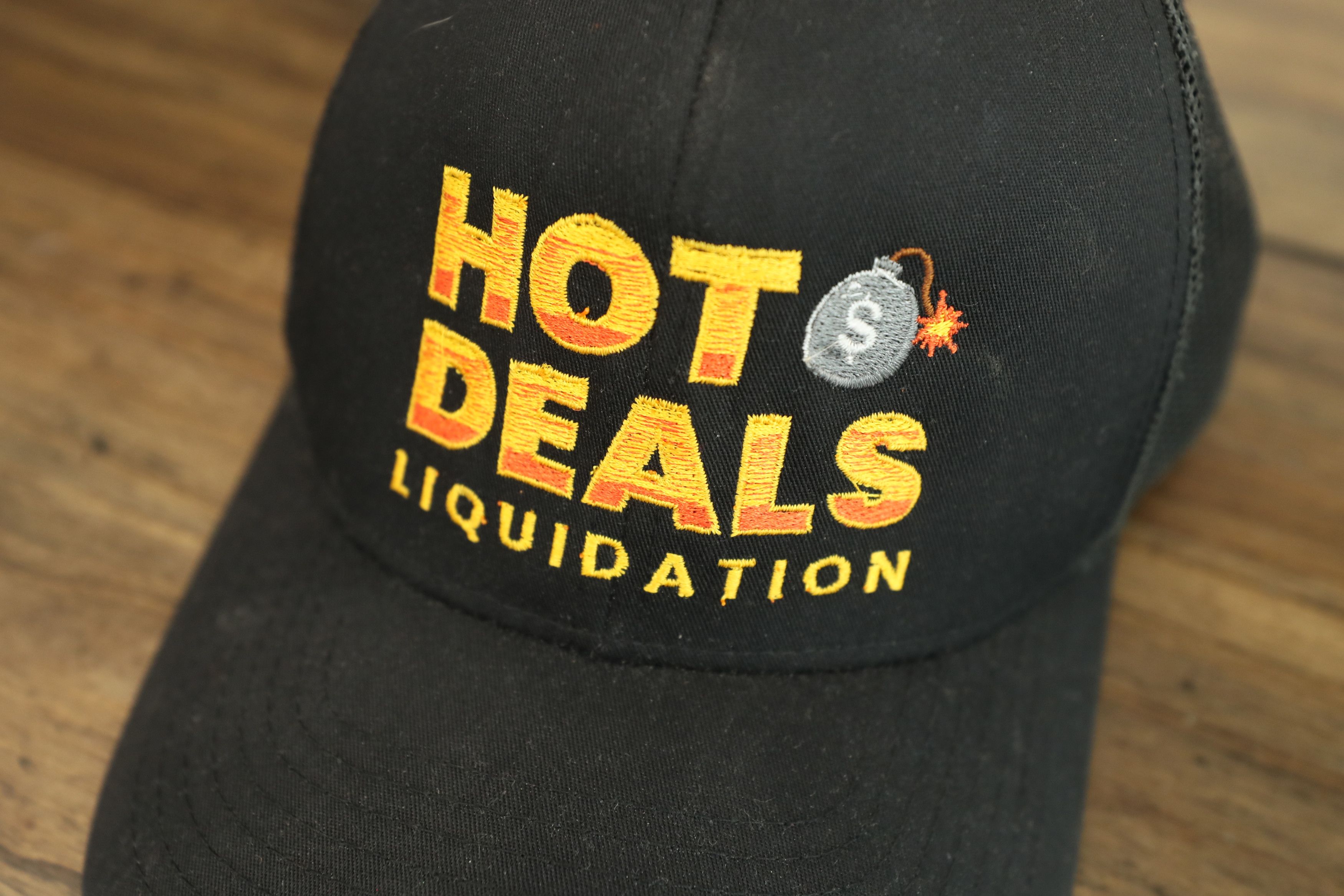 Vintage Hot Deals Liquidation Hat (OS) Size ONE SIZE - 4 Thumbnail