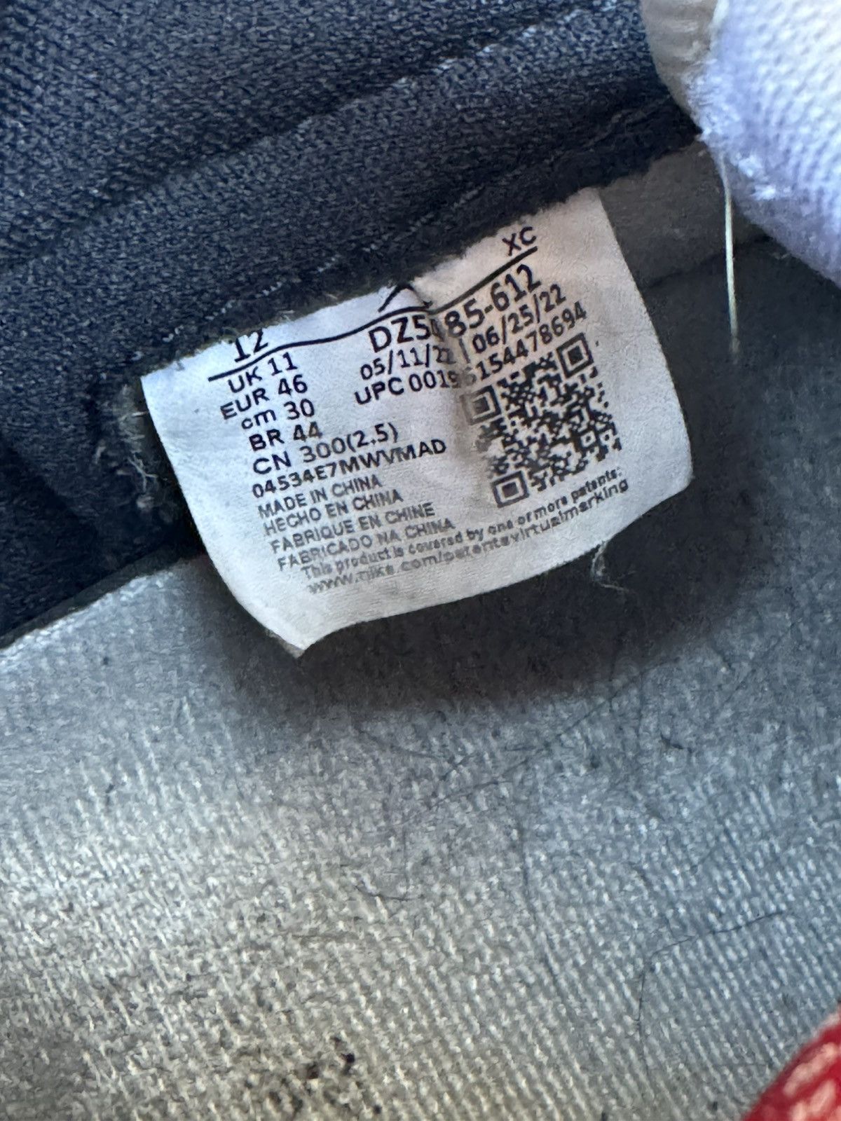 Jordan Brand JORDAN 1 RETRO HIGH OG CHICAGO LOST AND FOUND SIZE 12 Size US 12 / EU 45 - 8 Thumbnail