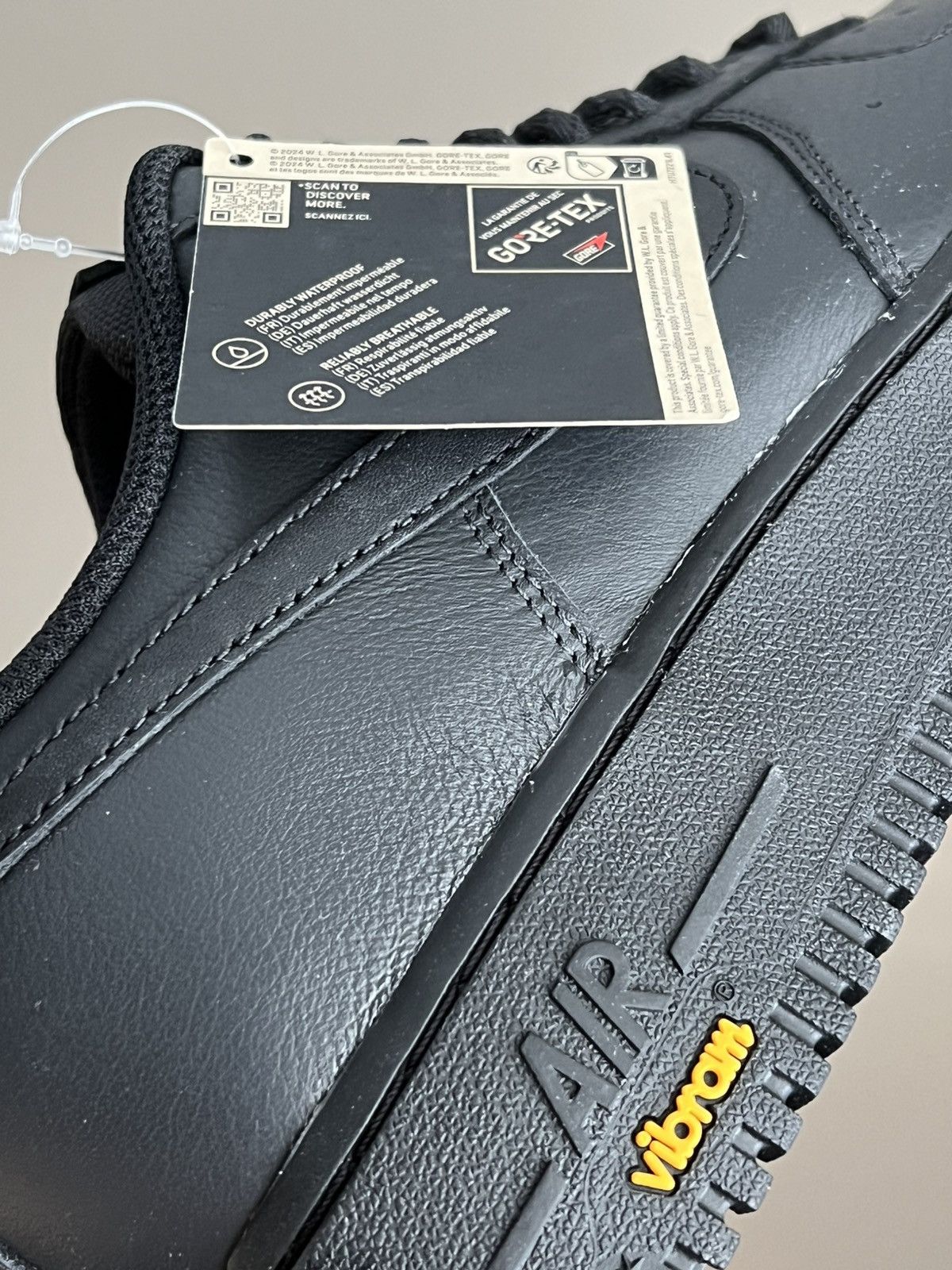 Nike Nike Air force1 Gore Tex Black 10US Size US 10 / EU 43 - 12 Thumbnail