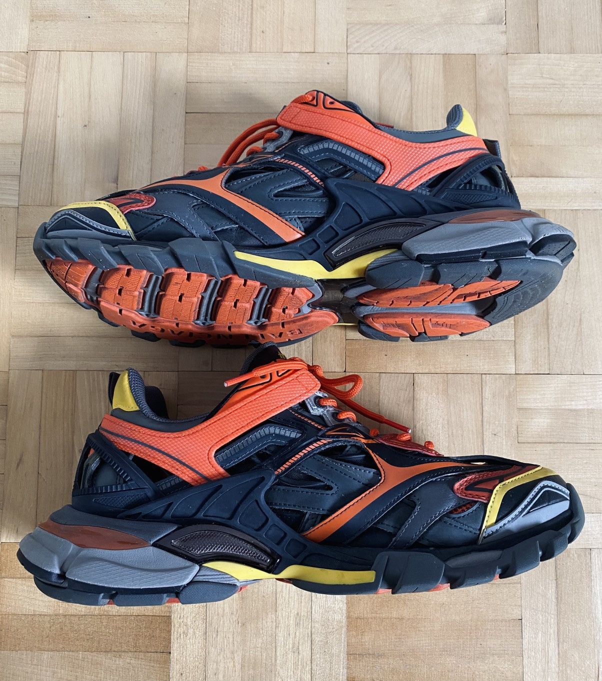 Balenciaga Balenciaga Track 2 Sneaker Shoes Size US 10 / EU 43 - 4 Thumbnail