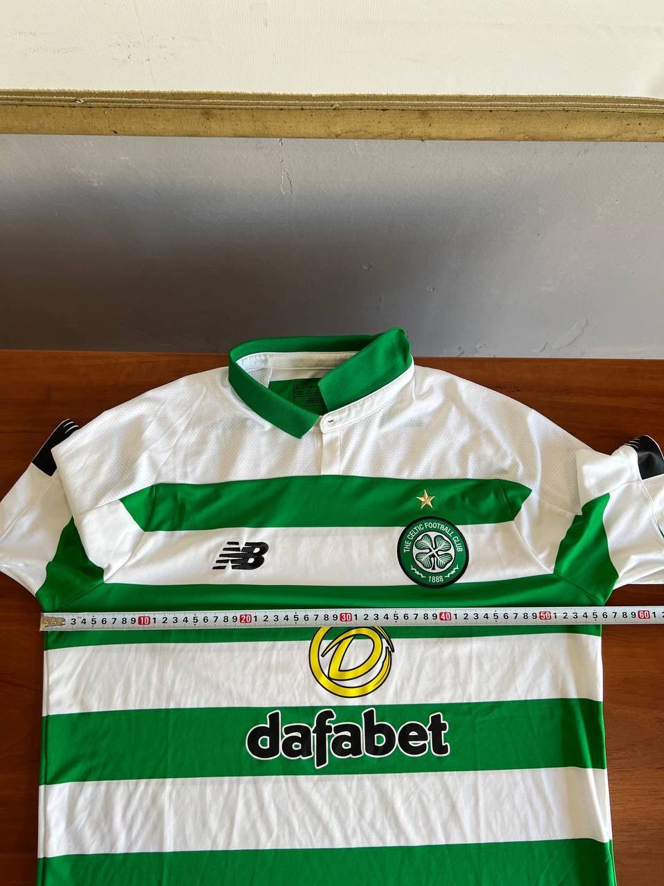 New Balance 2019/20 CELTIC FC HOME SOCCER JERSEY FOOTBALL SHIRT NB SZ L Size US L / EU 52-54 / 3 - 18 Thumbnail