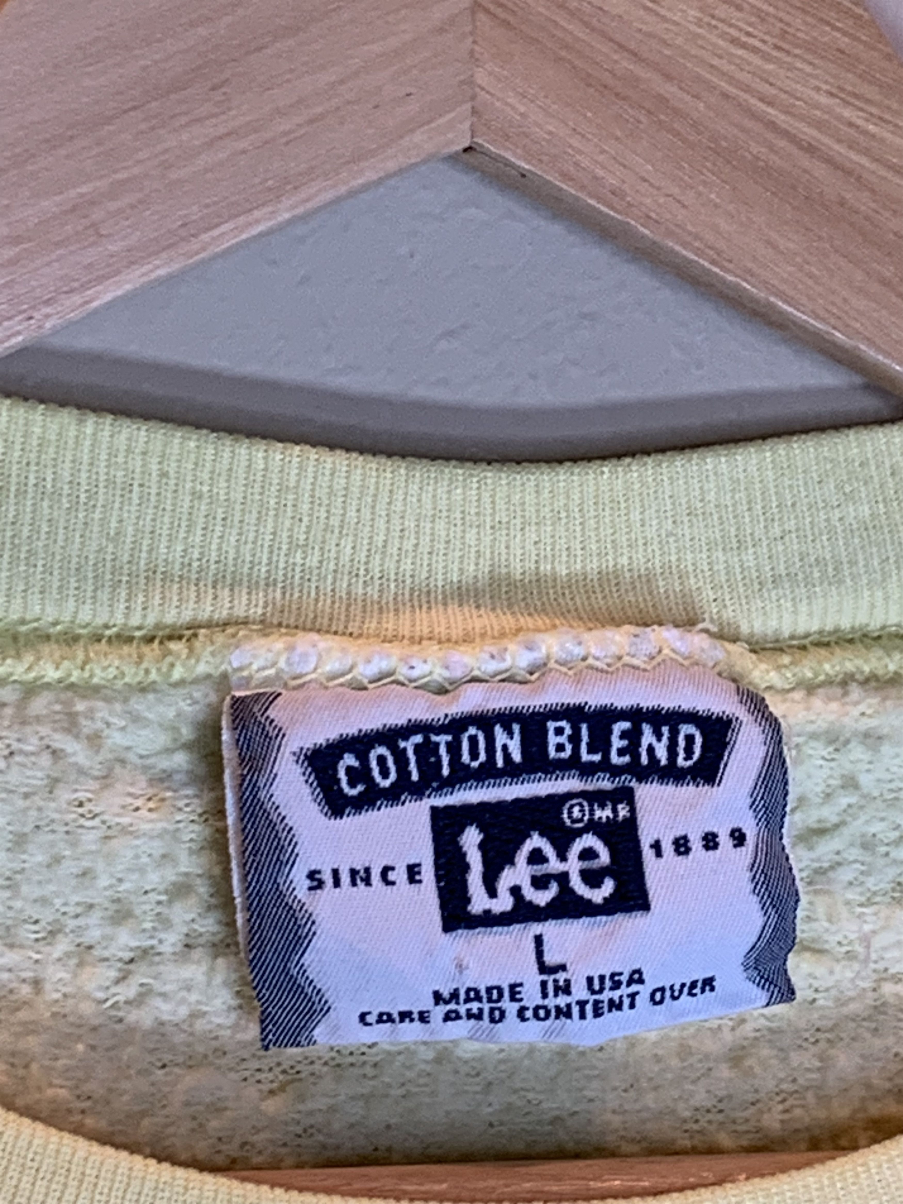 Lee *RARE* Vintage Lee Single V Crewneck Sweatshirt USA-Made - L Size US L / EU 52-54 / 3 - 6 Thumbnail