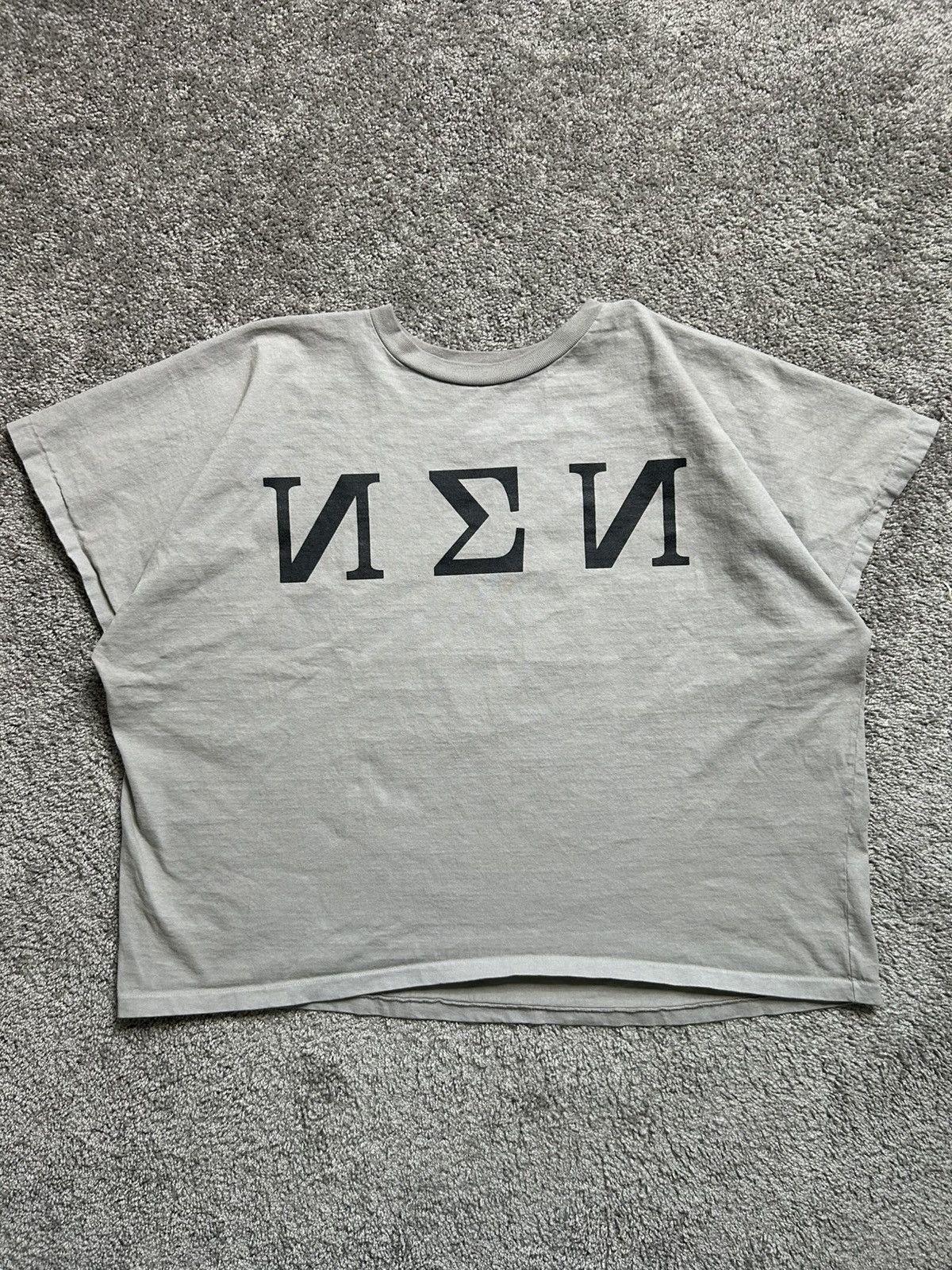 Other Yeezy Tee TS-01 03 Dark Grey Size 2 Cropped Boxy Size US L / EU 52-54 / 3 - 1 Thumbnail