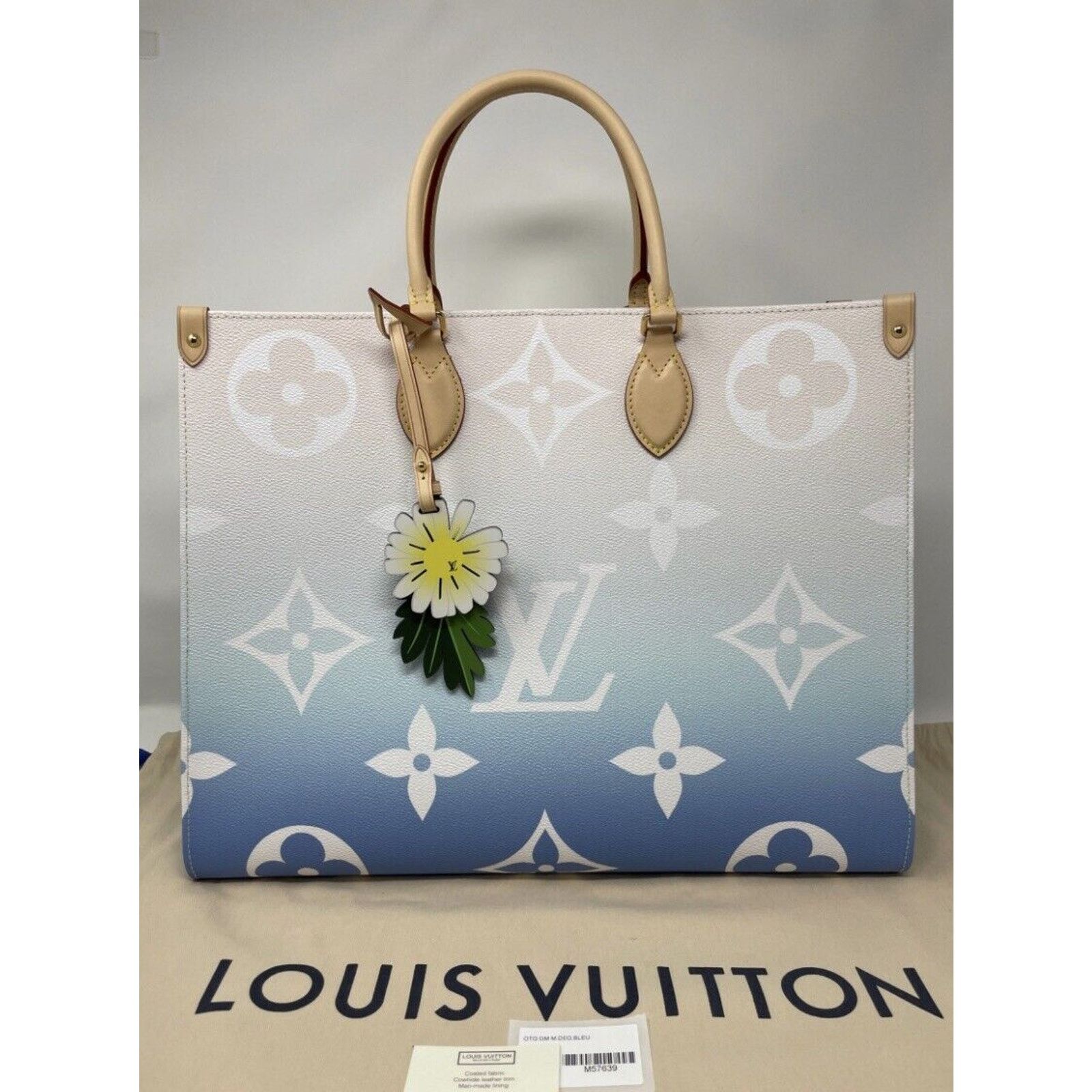 Louis Vuitton Louis Vuitton OnTheGo Tote By The Pool Monogram Giant GM BLU Size ONE SIZE - 6 Thumbnail