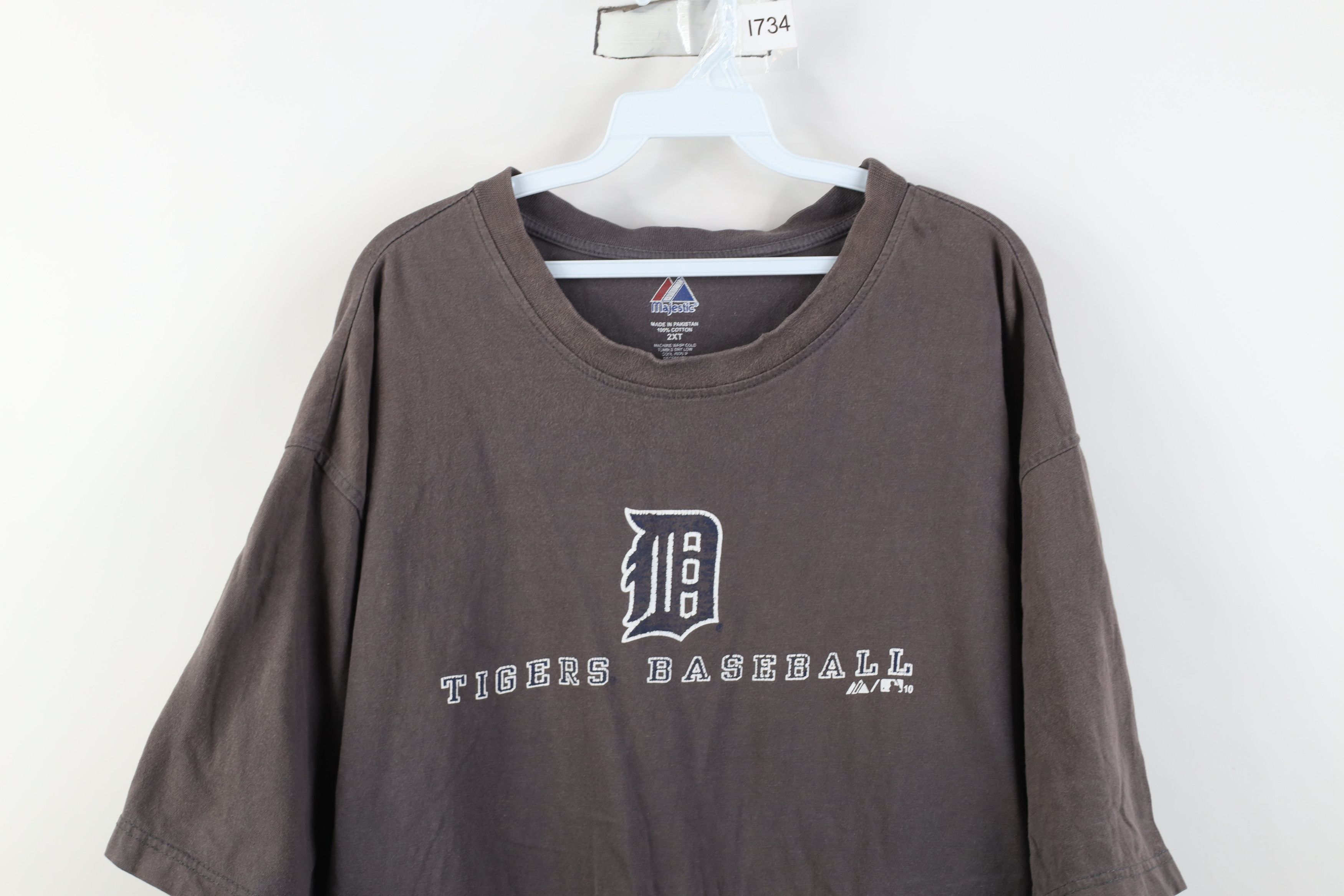 Majestic Vintage Y2K Majestic Old English Tigers Baseball T-Shirt Size US XXL / EU 58 / 5 - 2 Thumbnail