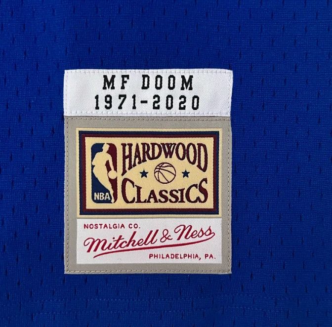 Mitchell & Ness Gas Drawls MF Doom Mitchell & Ness blue NY Knicks jersey Size US L / EU 52-54 / 3 - 4 Thumbnail