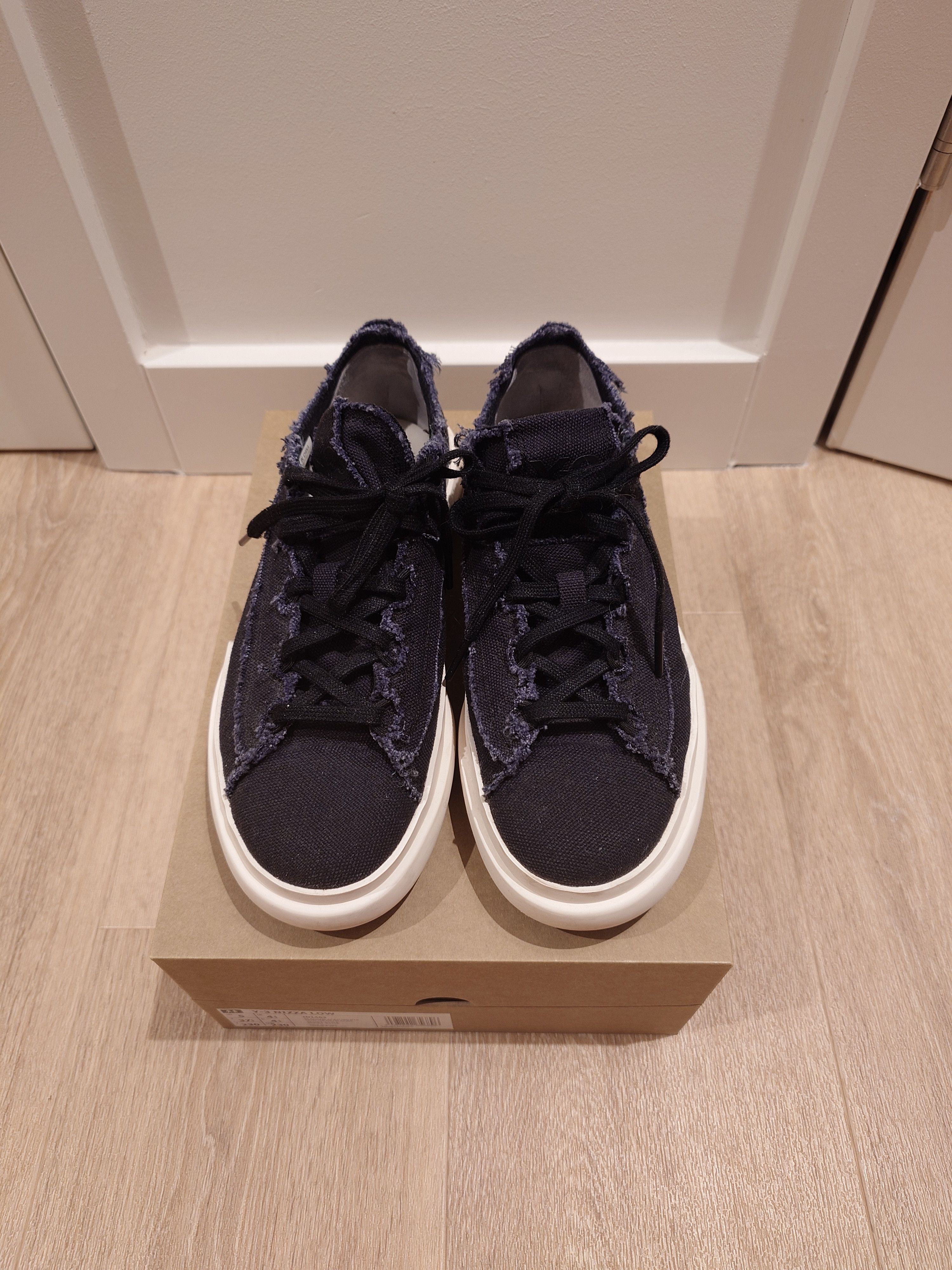 Y-3 Y-3 Nizza Low Size US 7 / IT 37 - 2 Thumbnail