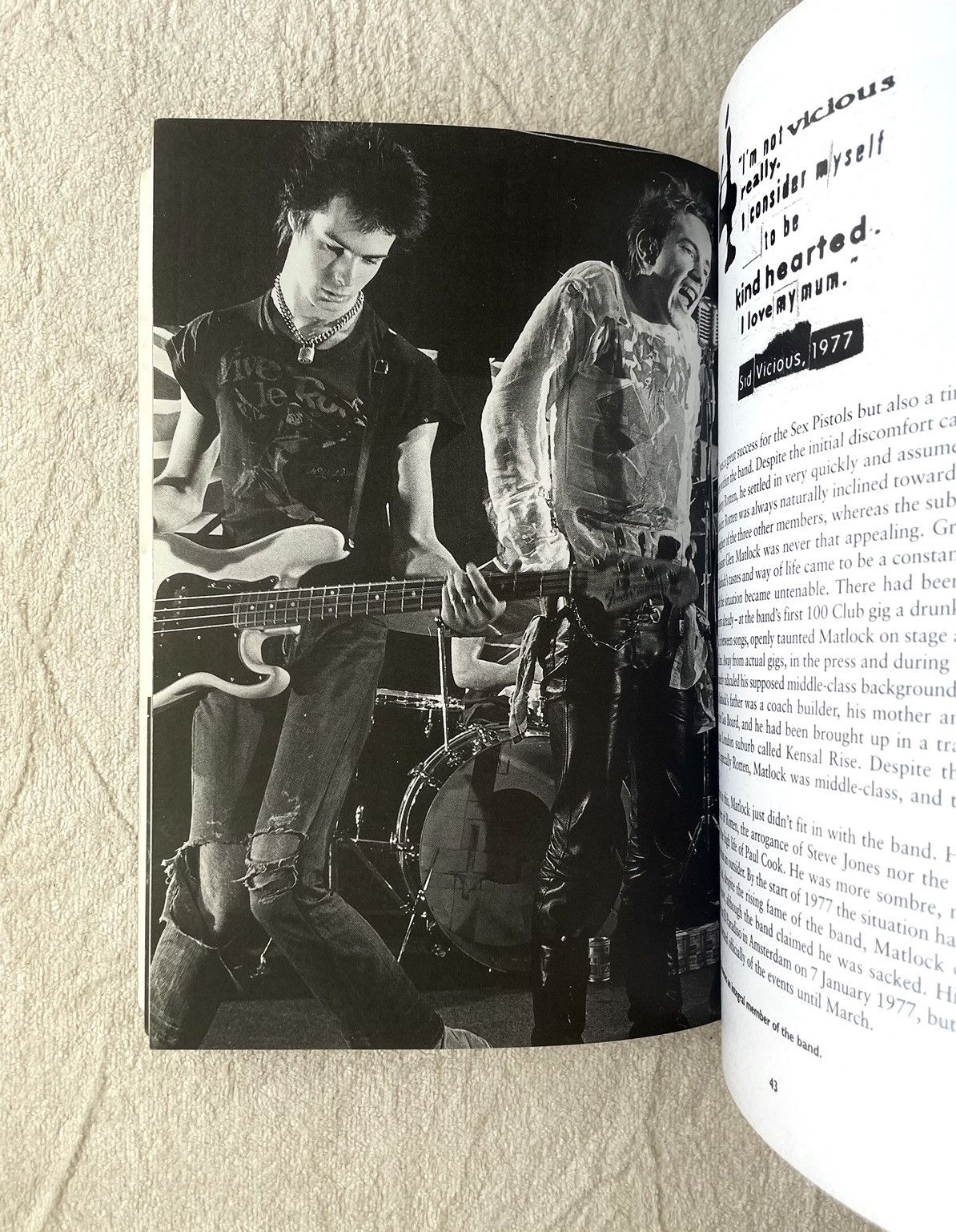 Other Sid Vicious, Sex Pistols: Rock 'n' Roll Star By Malcolm Butt Size ONE SIZE - 2 Thumbnail