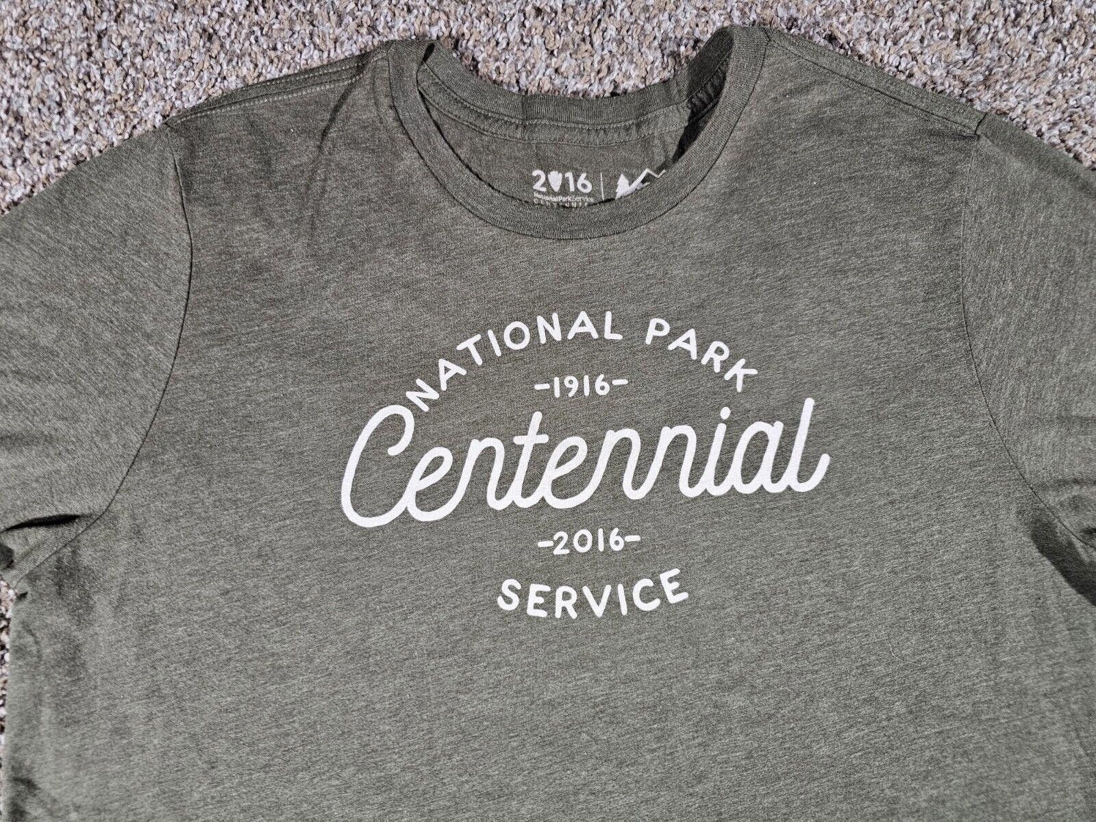 Costume National 2016 REI Centennial National Park Service Green L Tshirt Size US L / EU 52-54 / 3 - 2 Thumbnail