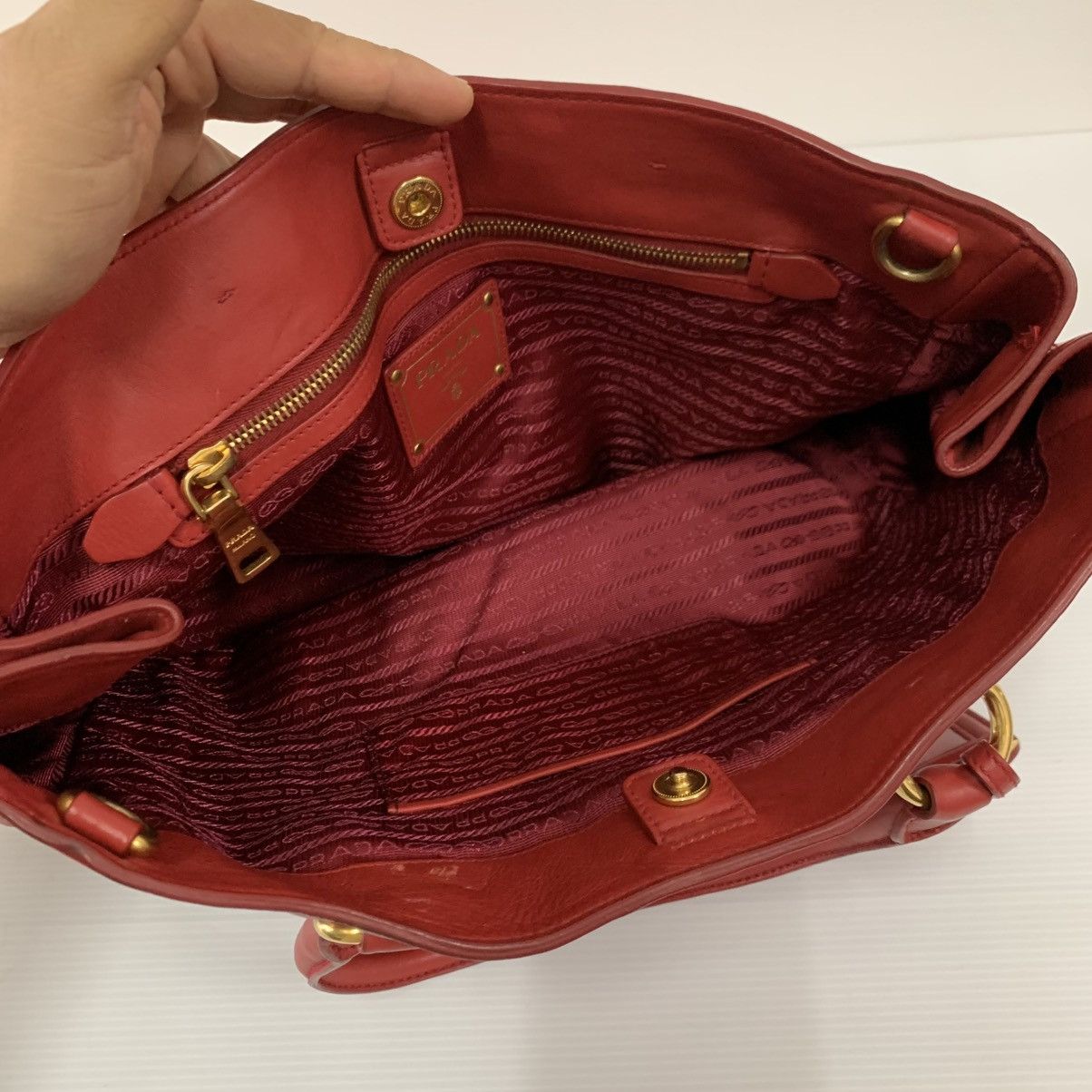 Prada Prada Red Leather Shoulder Bag Size ONE SIZE - 11 Thumbnail