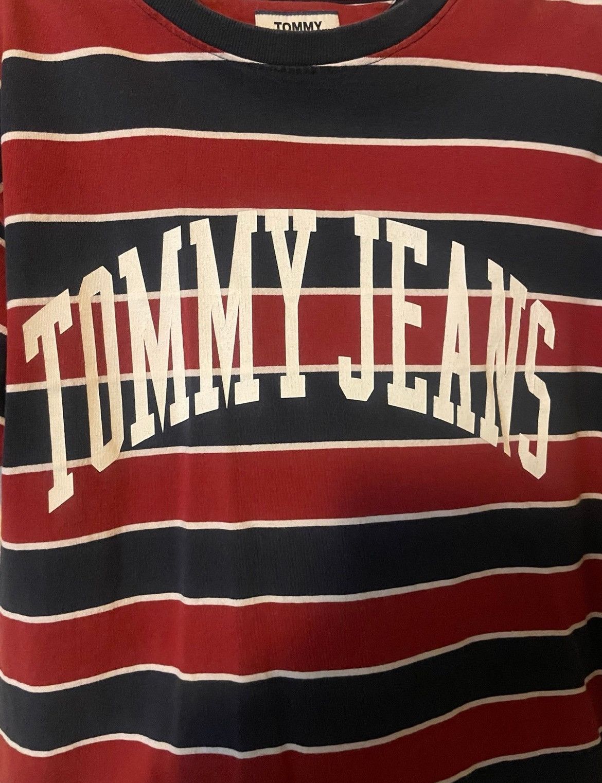 Tommy Hilfiger Vintage Men’s Tommy Hilfiger Jeans Red Blue Striped T Shirt Size US M / EU 48-50 / 2 - 2 Thumbnail