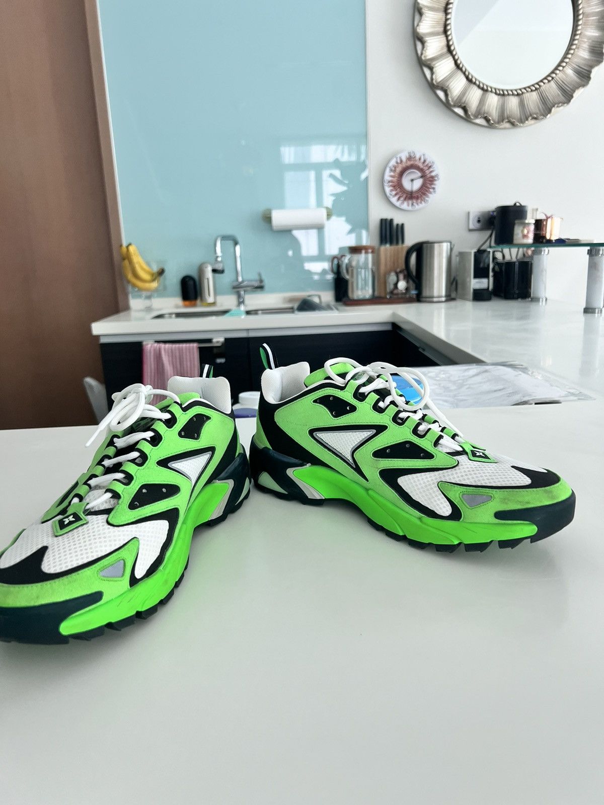 Louis Vuitton Louis Vuitton Runner Tactic Sneaker | Size 8.5 Size US 10 / EU 43 - 3 Thumbnail