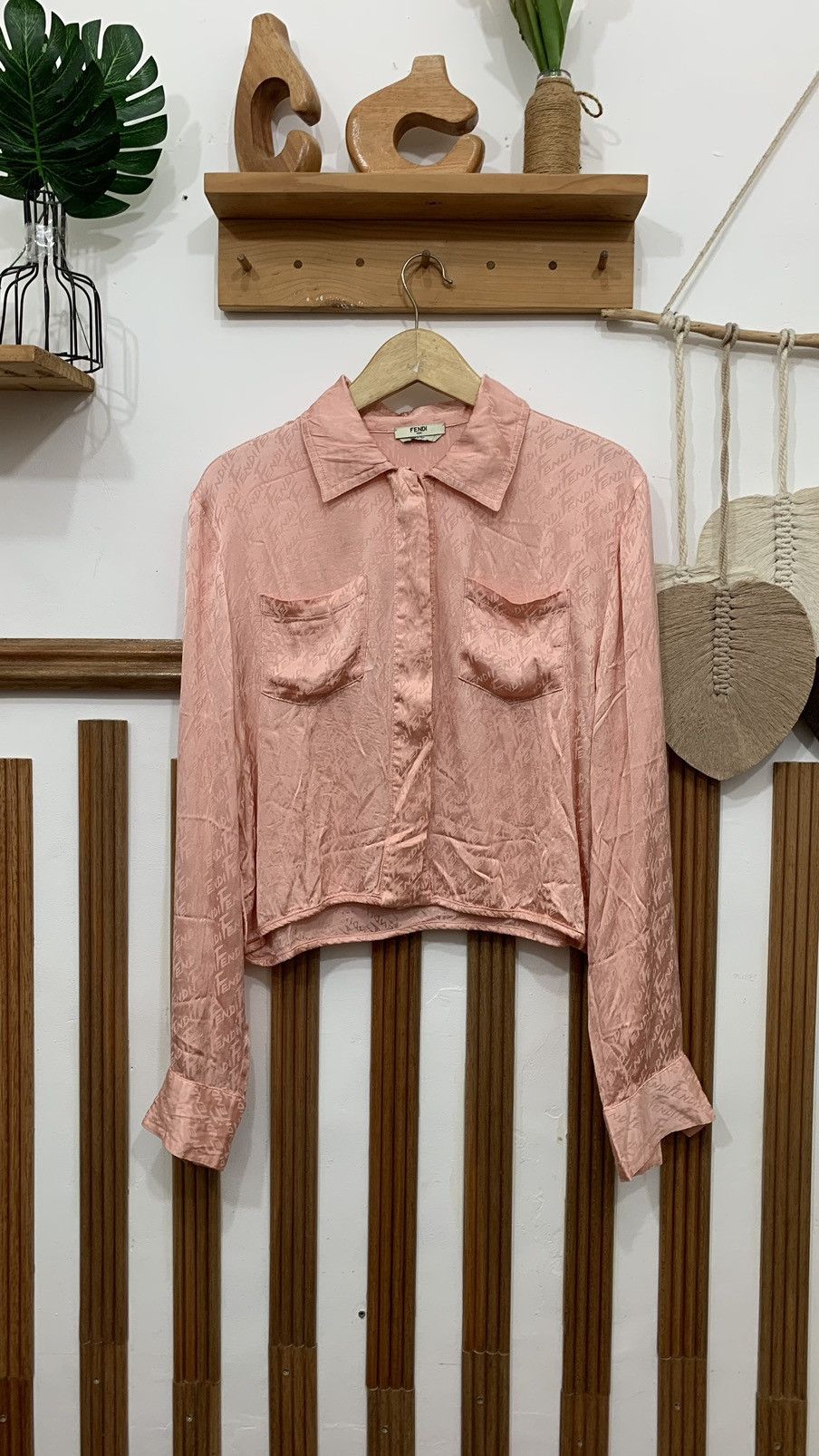Designer × Fendi FENDI Silk Shirt Crop Size M / US 6-8 / IT 42-44 - 1 Thumbnail
