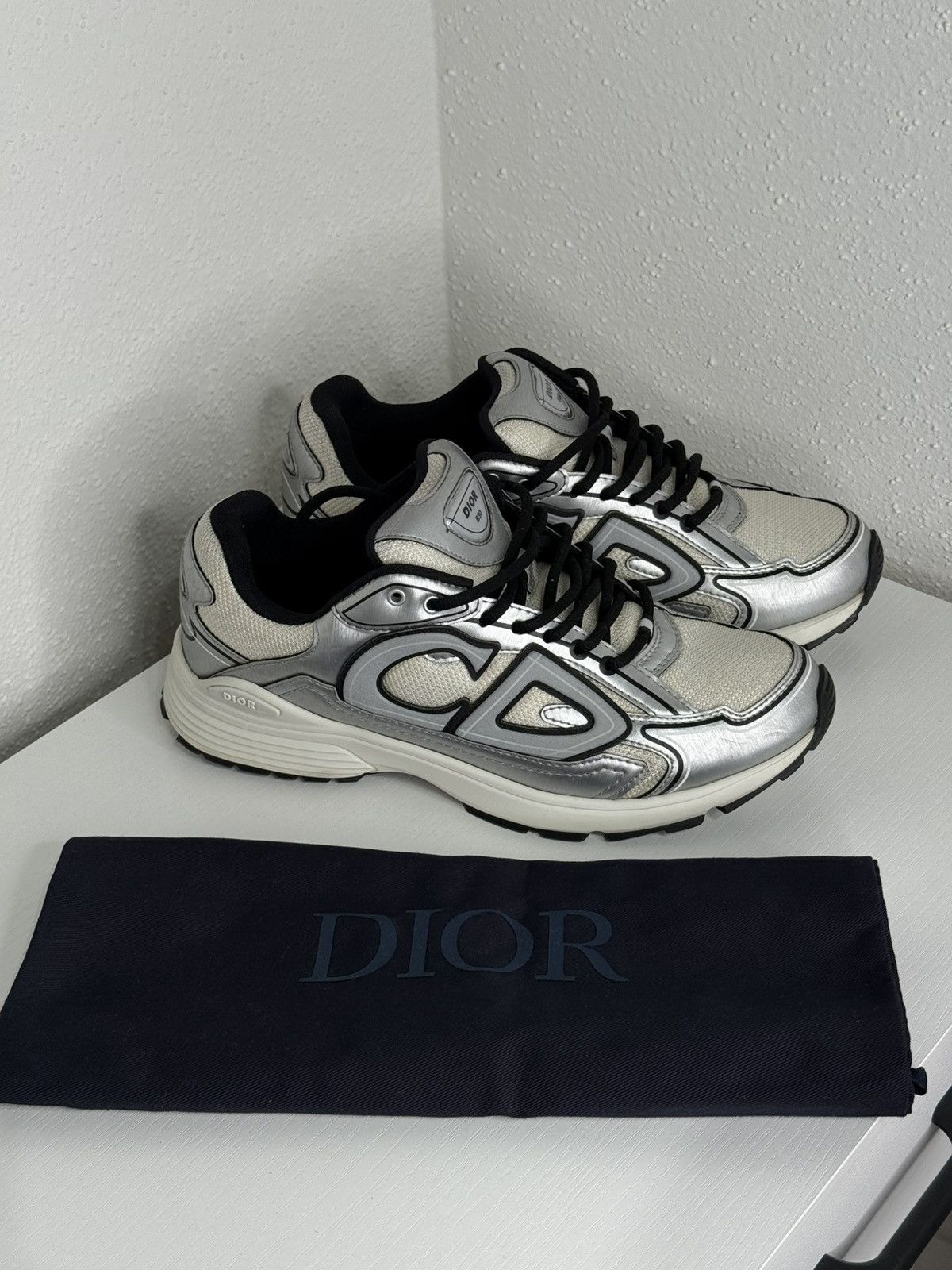 Dior Dior B30 White Silver Size US 9 / EU 42 - 1 Thumbnail