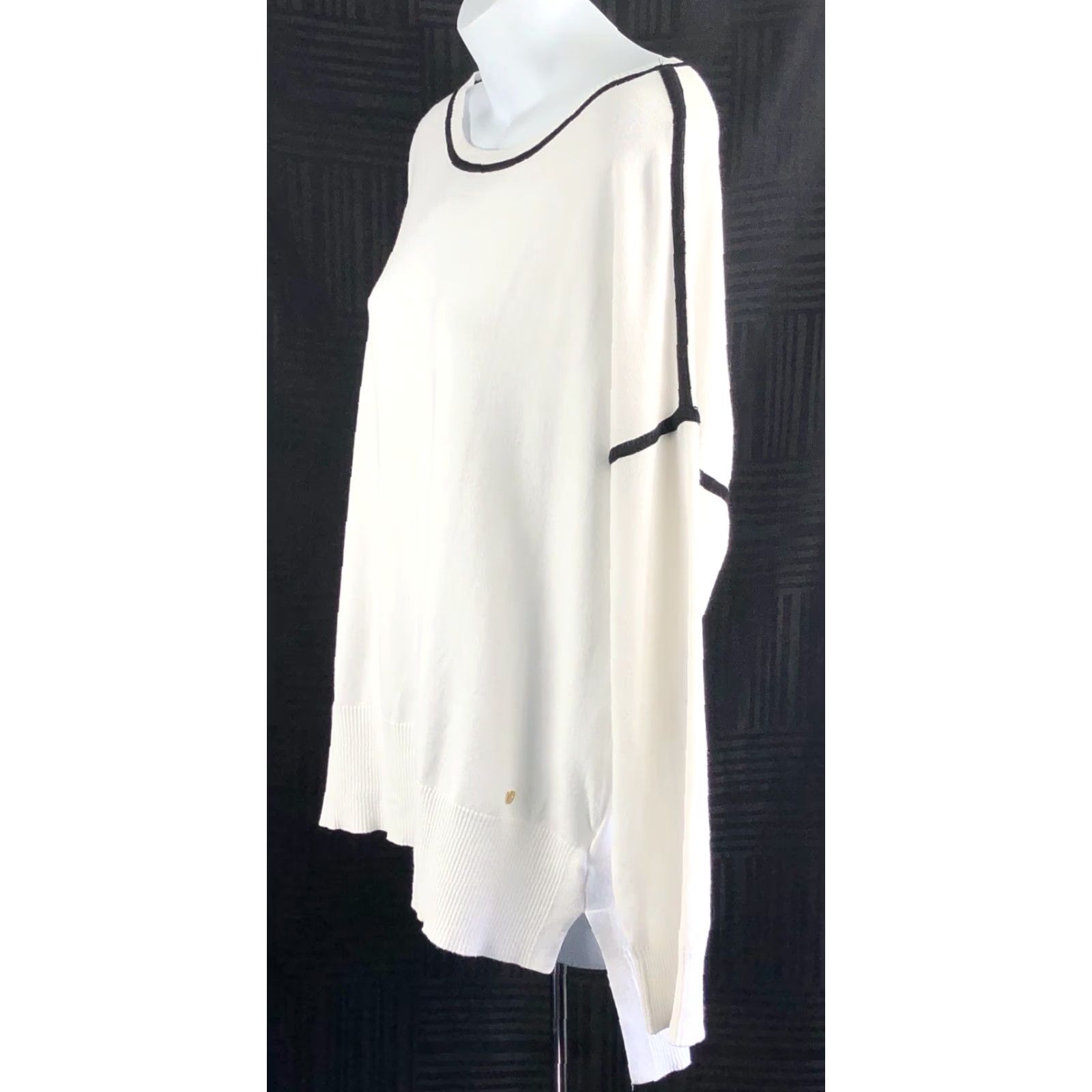 Jones New York Jones New York Pullover Sweater M White/Black Hi-Low 3/4 Sleeve Viscose Knit Classic Womens Size M / US 6-8 / IT 42-44 - 2 Thumbnail