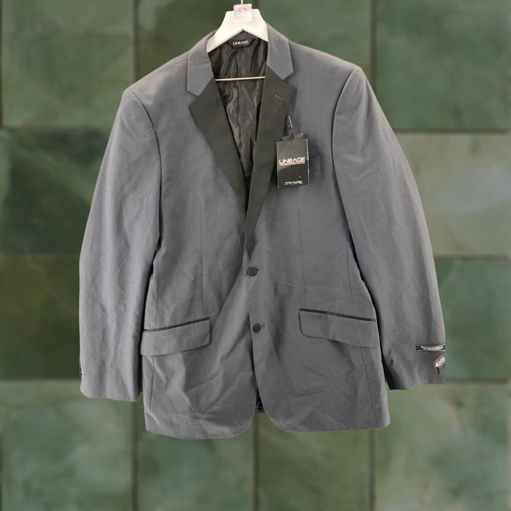 Vintage Lineage Blazer Mens 42 Two-Button Gray Polyester Blend NWT Long Coat/Blazer Sized 42 Big & Tall Classic Fit Jacket Front Style: Two-Button Size 42R - 1 Thumbnail