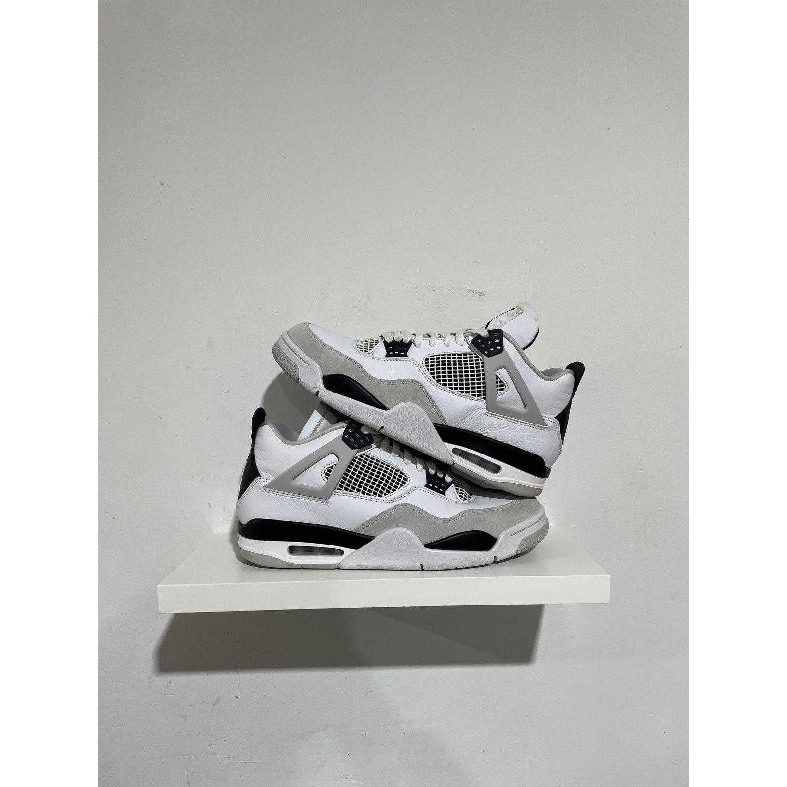NIKE JORDAN 4 MILITARY SIZE 12