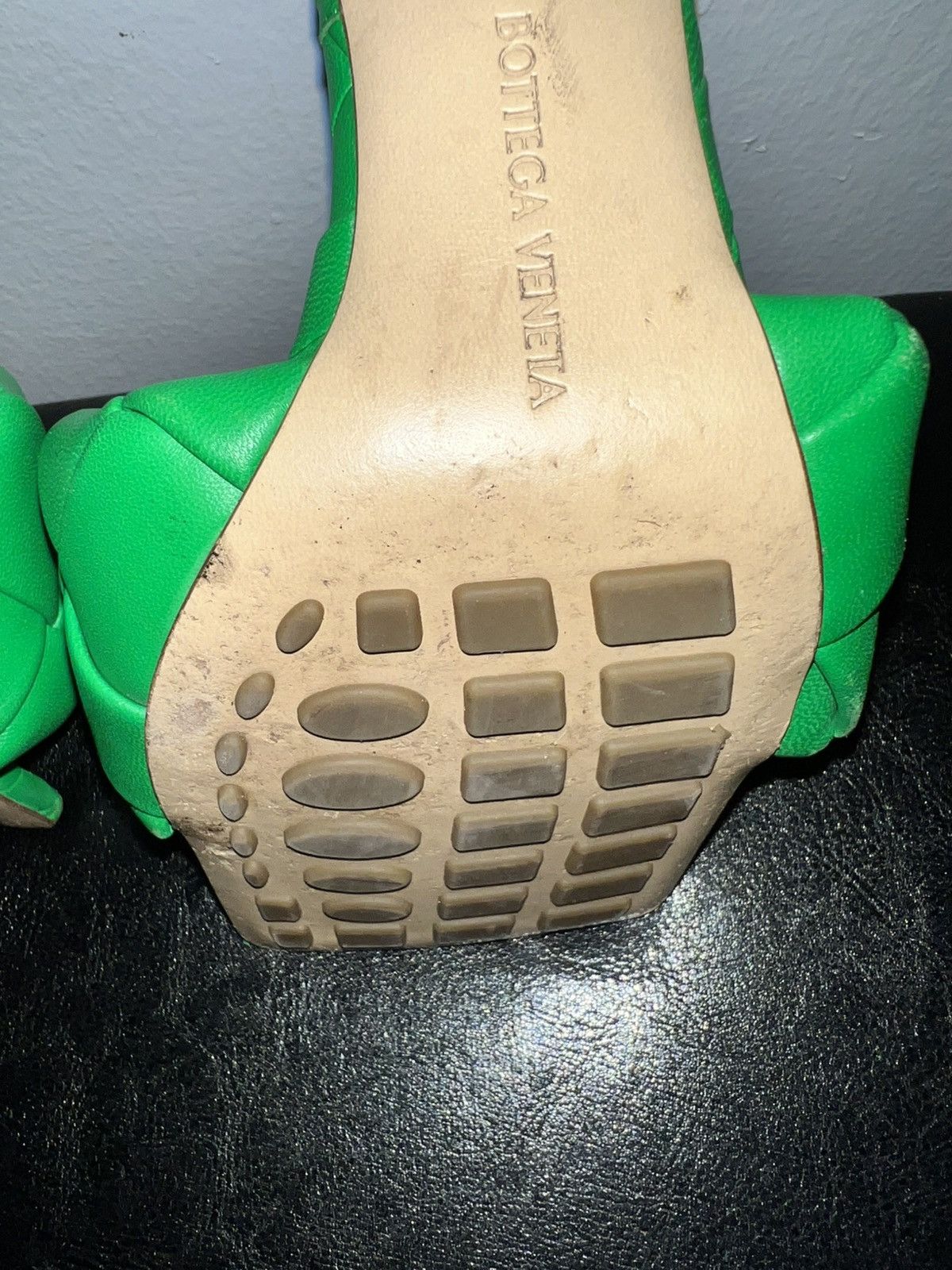 Bottega Veneta Bottega Veneta Plush Leather Heels *RARE COLOR* Size US 7.5 / IT 37.5 - 11 Thumbnail