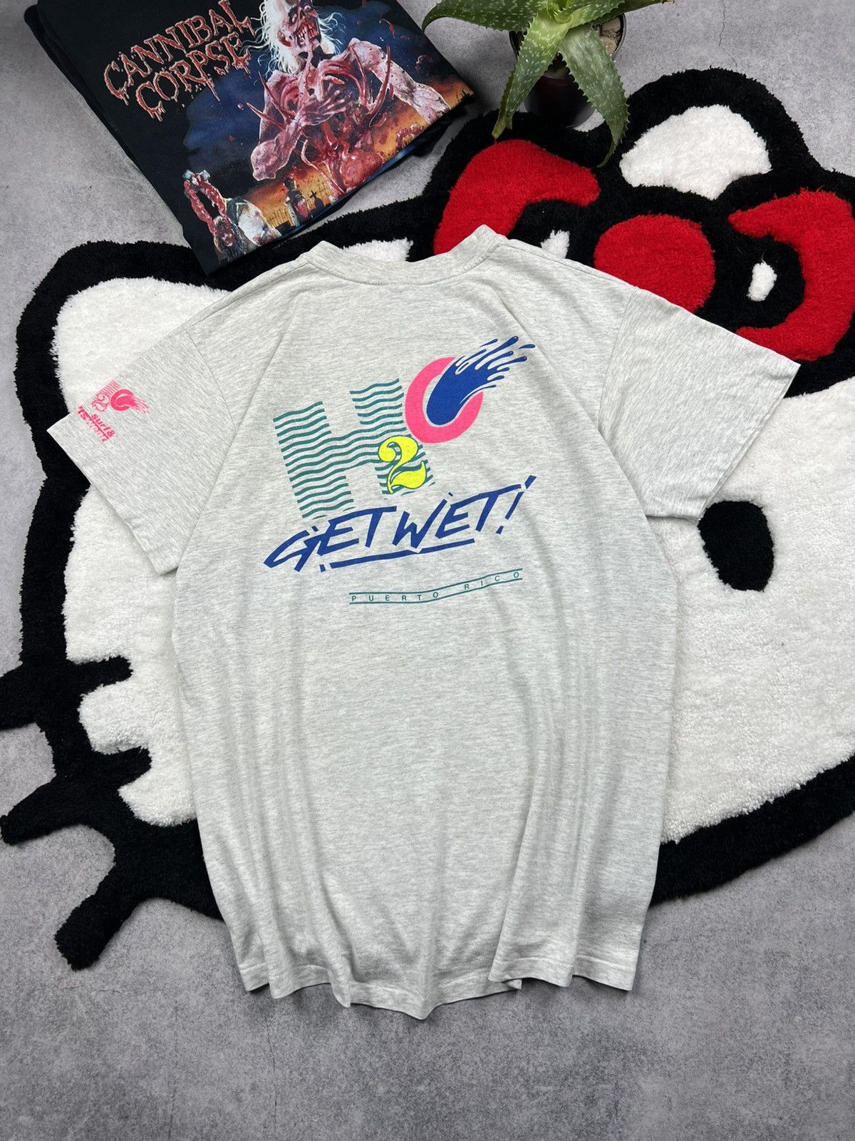Band Tees Vintage H2O Puerto Rico 90s Single Stitch Faded Y2K Tee Size US L / EU 52-54 / 3 - 7 Thumbnail