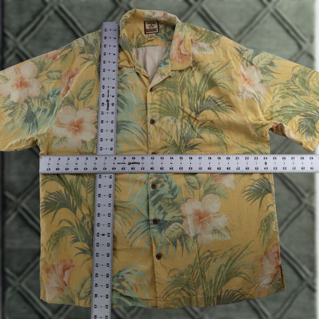 Tommy Bahama Tommy Bahama Shirt Adult XL 100% Silk Floral Print Hawaiian Yellow Hawaiian 100% Silk Floral Print Shirt Mens XL Size US XL / EU 56 / 4 - 1 Thumbnail