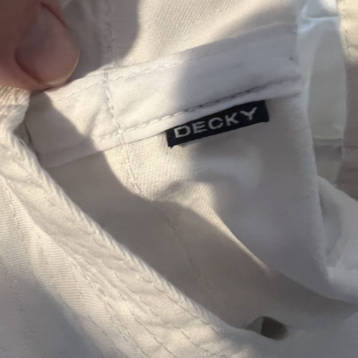 Decky NWOT Lil Baby IOU concert White Bucket Hat Size ONE SIZE - 3 Thumbnail