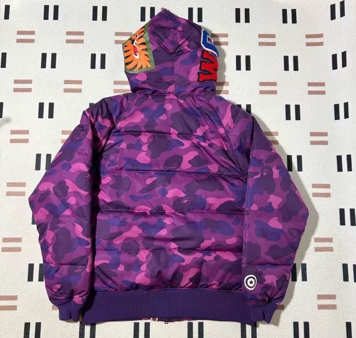 Bape COLOR CAMO SHARK DOWN JACKET Size US L / EU 52-54 / 3 - 2 Thumbnail