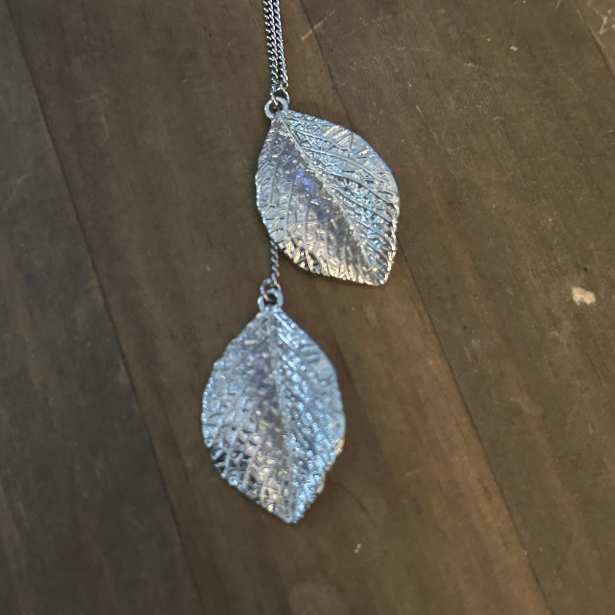 Other Long silver tone double leave pendant necklace Size ONE SIZE - 5 Thumbnail