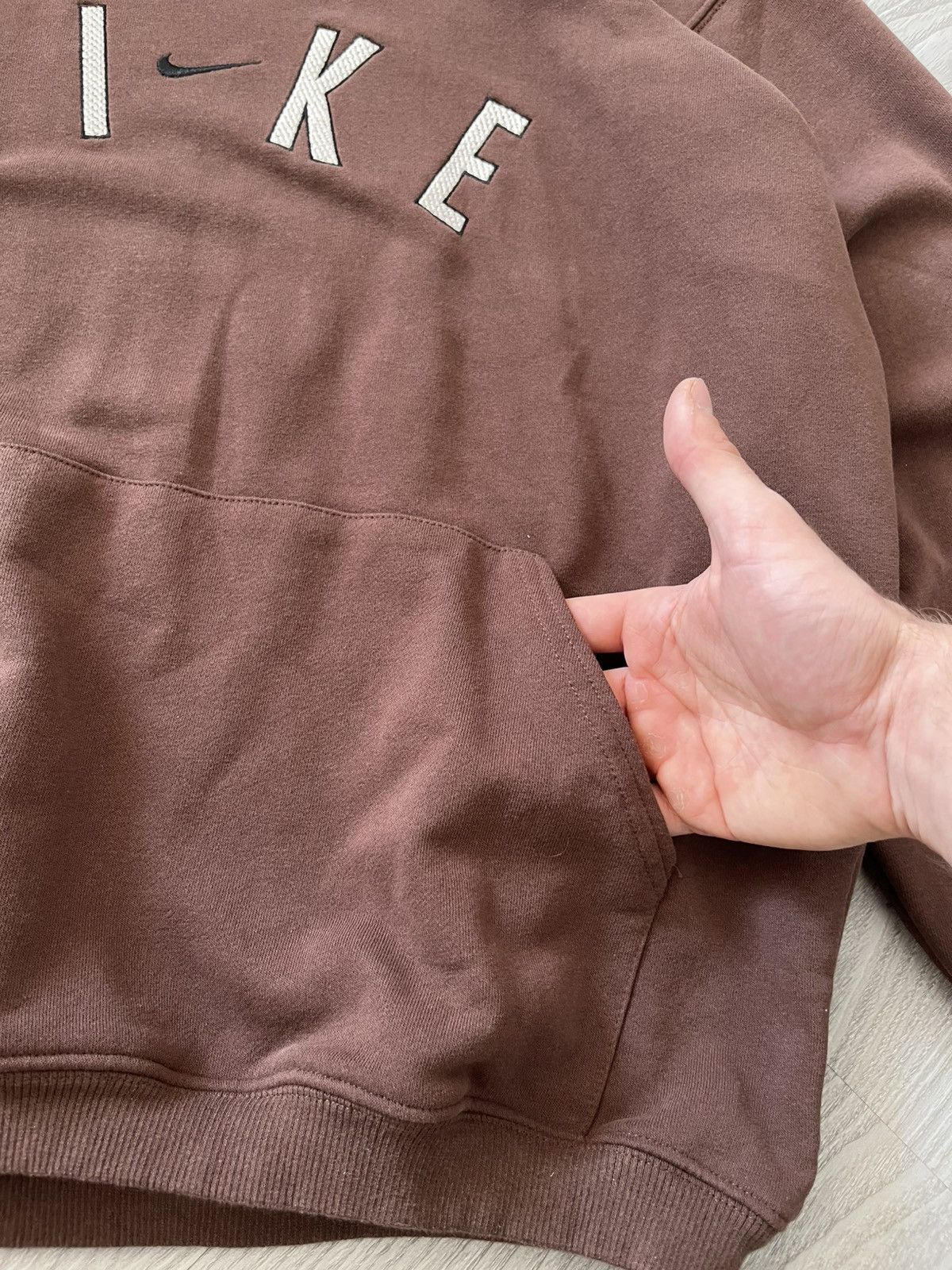 Nike Vintage Nike Brown Hoodie 90s Travis Style Size US M / EU 48-50 / 2 - 5 Thumbnail