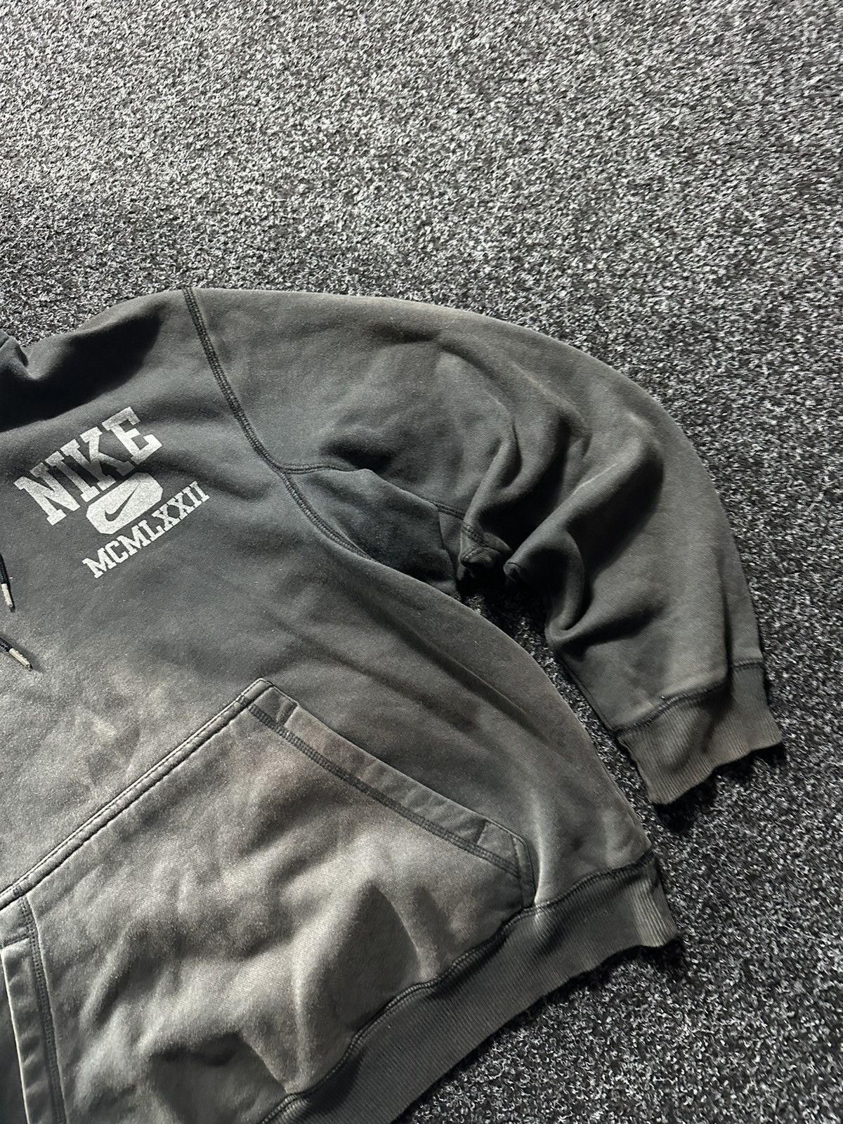 Nike × Vintage 🚨NIKE VINTAGE CENTER LOGO OVERSIZE BOXY HOODIE Size US M / EU 48-50 / 2 - 3 Thumbnail