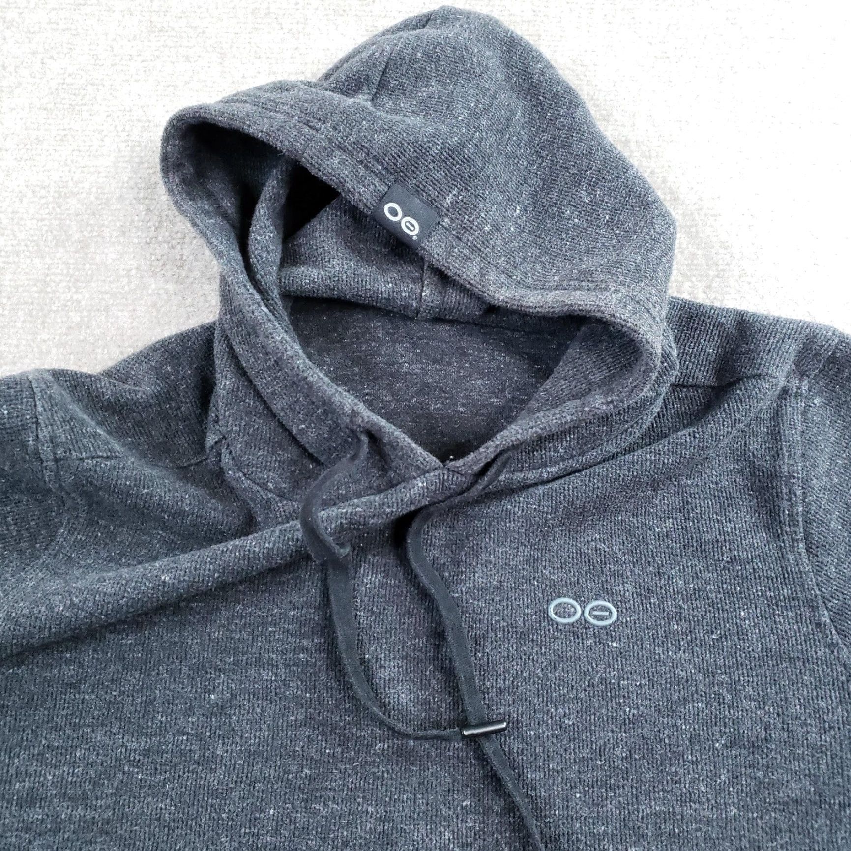 Vintage OOFOS Hoodie Mens Large Gray Pullover Kangaroo Pocket Fleece Logo Sweatshirt Size US L / EU 52-54 / 3 - 6 Thumbnail